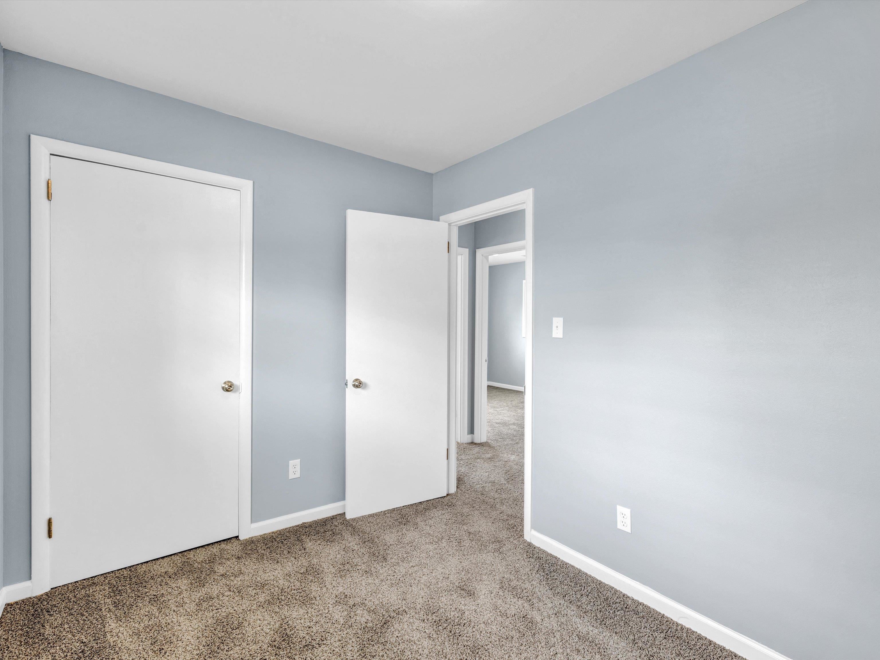 3812 Longfellow Drive, Owensboro, Kentucky 42303, 3 Bedrooms Bedrooms, ,1 BathroomBathrooms,Single Family Residence,For Sale,Longfellow Drive,89568