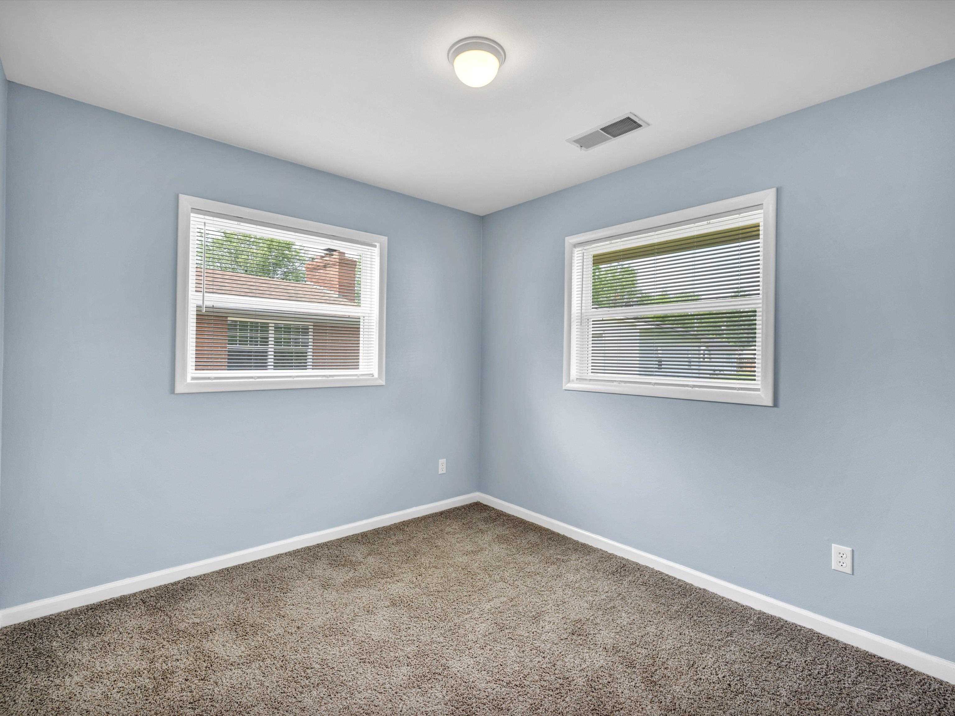 3812 Longfellow Drive, Owensboro, Kentucky 42303, 3 Bedrooms Bedrooms, ,1 BathroomBathrooms,Single Family Residence,For Sale,Longfellow Drive,89568