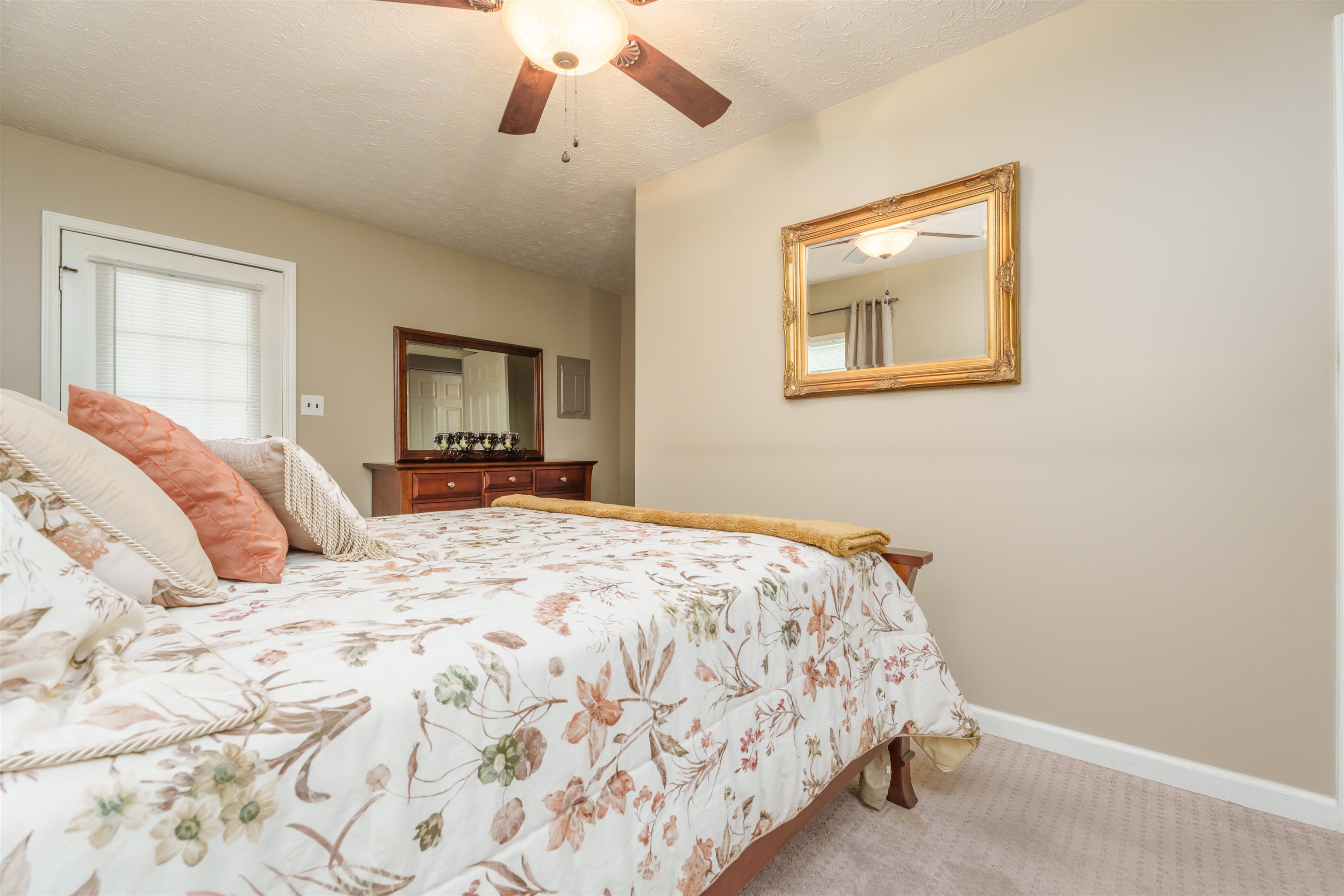 1017 21st Street, Owensboro, Kentucky 42303, 3 Bedrooms Bedrooms, ,1 BathroomBathrooms,Single Family Residence,For Sale,21st Street,89569