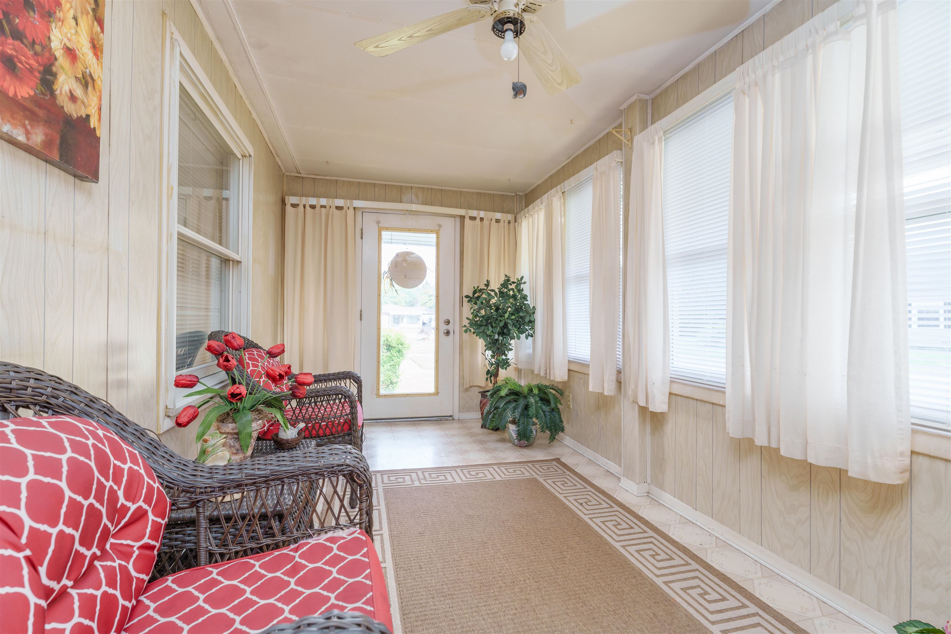 1017 21st Street, Owensboro, Kentucky 42303, 3 Bedrooms Bedrooms, ,1 BathroomBathrooms,Single Family Residence,For Sale,21st Street,89569