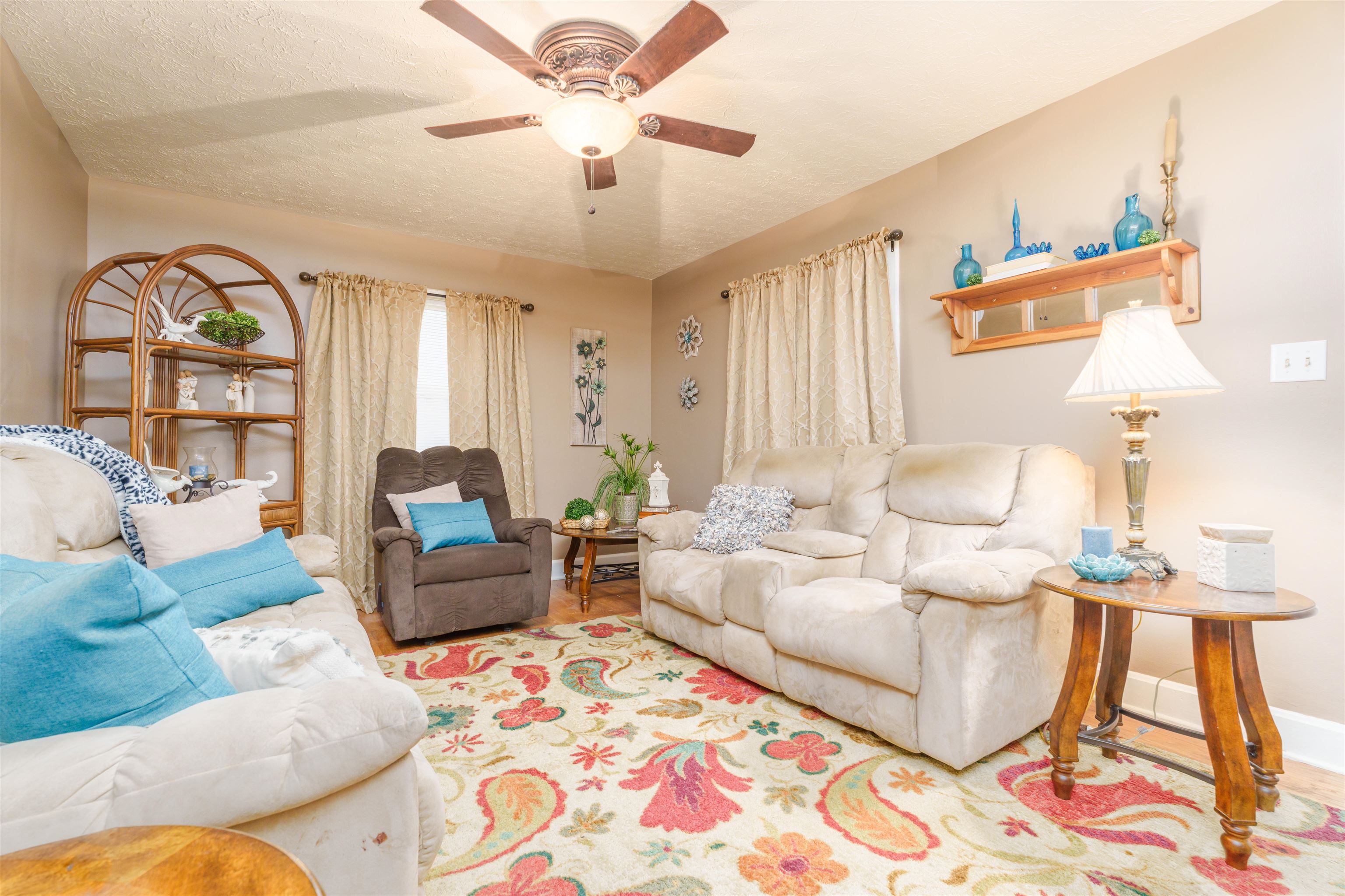 1017 21st Street, Owensboro, Kentucky 42303, 3 Bedrooms Bedrooms, ,1 BathroomBathrooms,Single Family Residence,For Sale,21st Street,89569