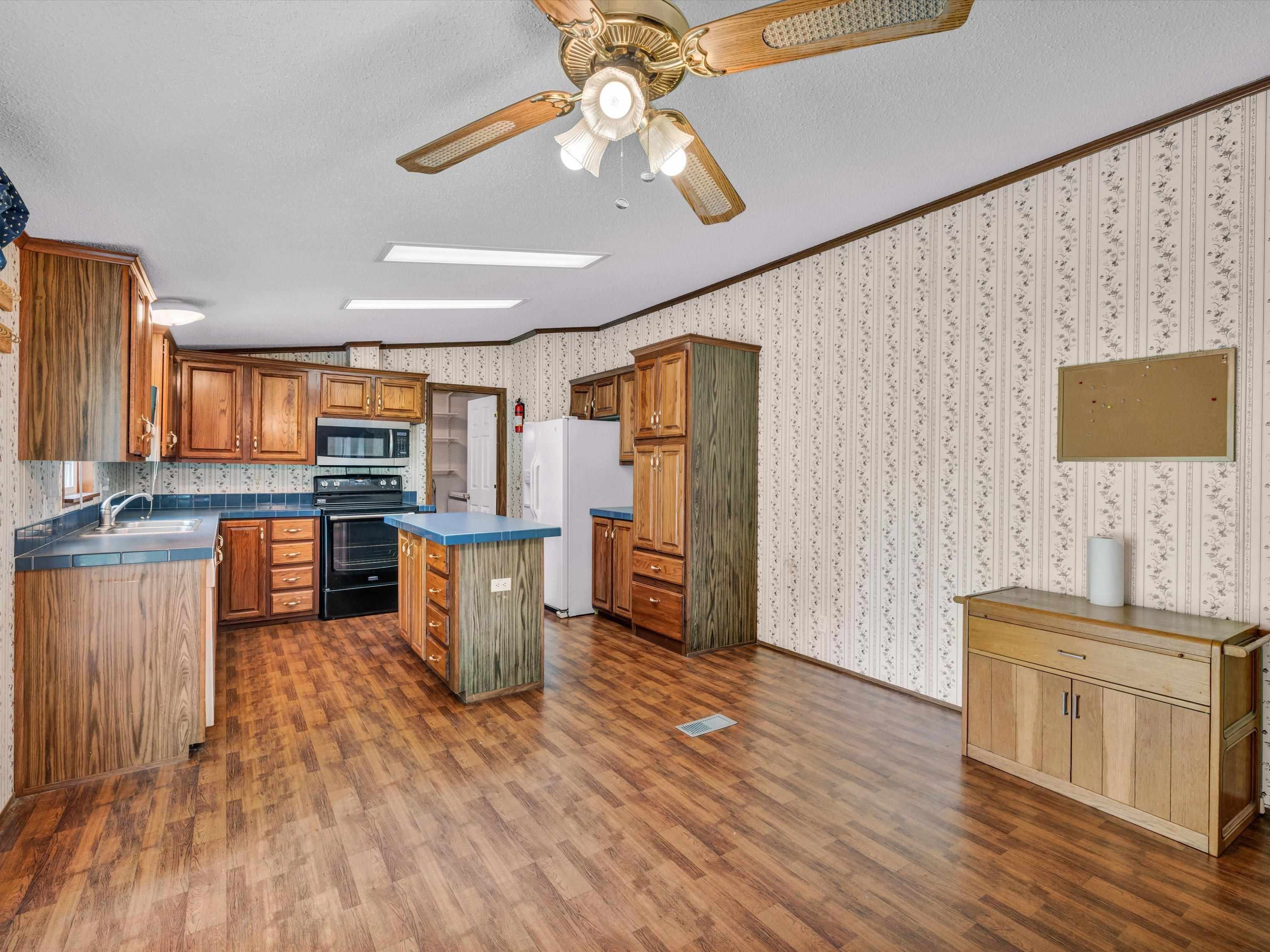 380 Hickory Ridge Rd, Lewisport, Kentucky 42351, 3 Bedrooms Bedrooms, ,2 BathroomsBathrooms,Single Family Residence,For Sale,Hickory Ridge Rd,89570