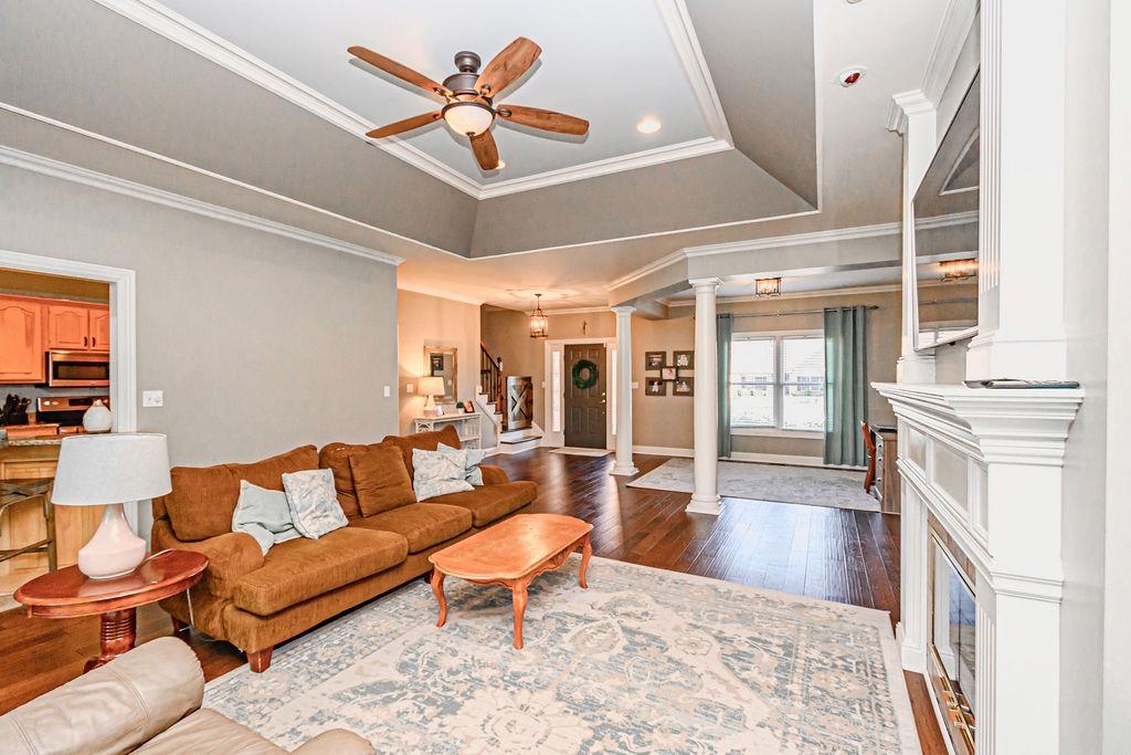 3036 Waterside Way, Owensboro, Kentucky 42303, 4 Bedrooms Bedrooms, ,3 BathroomsBathrooms,Single Family Residence,For Sale,Waterside Way,89572