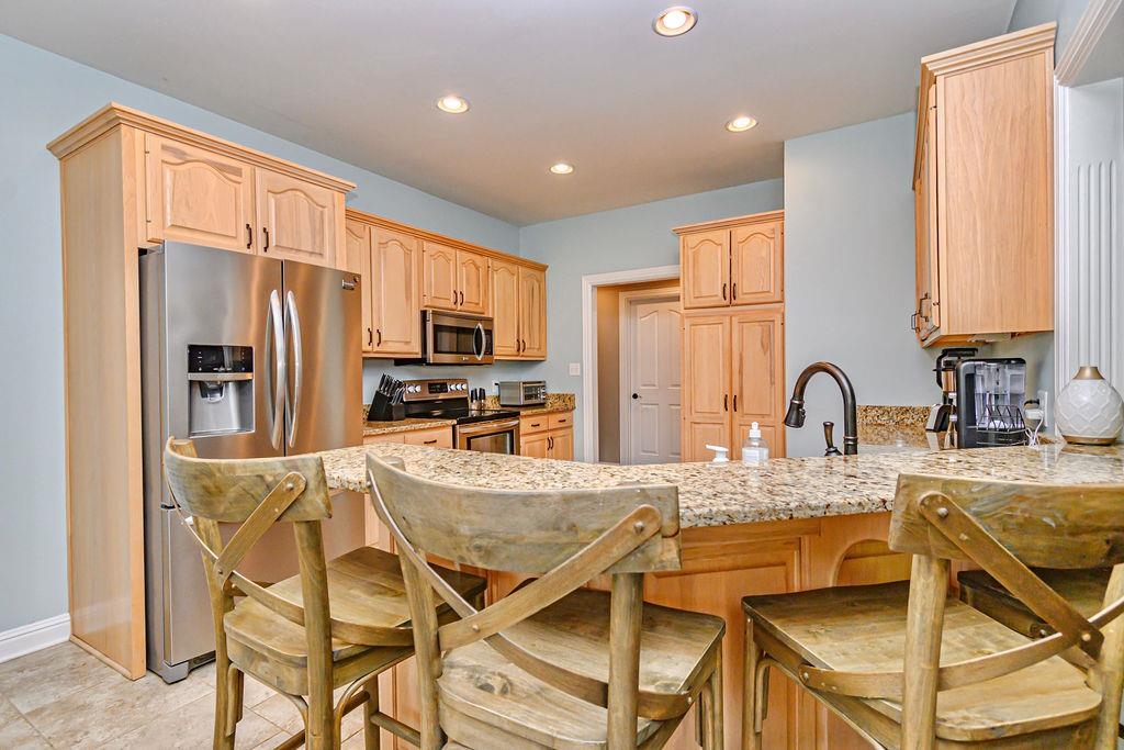 3036 Waterside Way, Owensboro, Kentucky 42303, 4 Bedrooms Bedrooms, ,3 BathroomsBathrooms,Single Family Residence,For Sale,Waterside Way,89572