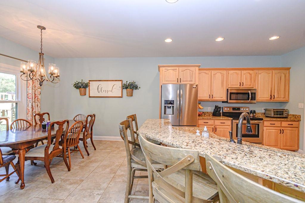 3036 Waterside Way, Owensboro, Kentucky 42303, 4 Bedrooms Bedrooms, ,3 BathroomsBathrooms,Single Family Residence,For Sale,Waterside Way,89572