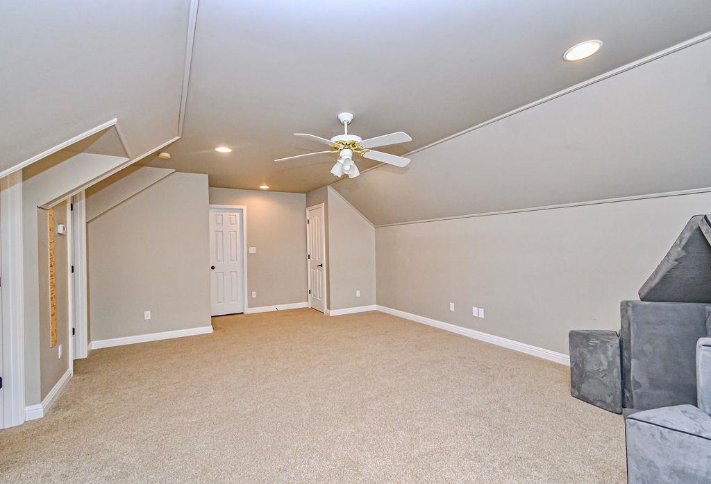 3036 Waterside Way, Owensboro, Kentucky 42303, 4 Bedrooms Bedrooms, ,3 BathroomsBathrooms,Single Family Residence,For Sale,Waterside Way,89572