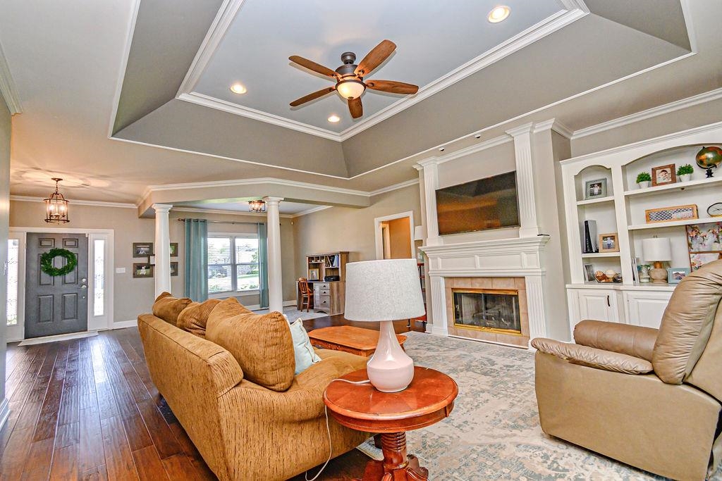 3036 Waterside Way, Owensboro, Kentucky 42303, 4 Bedrooms Bedrooms, ,3 BathroomsBathrooms,Single Family Residence,For Sale,Waterside Way,89572