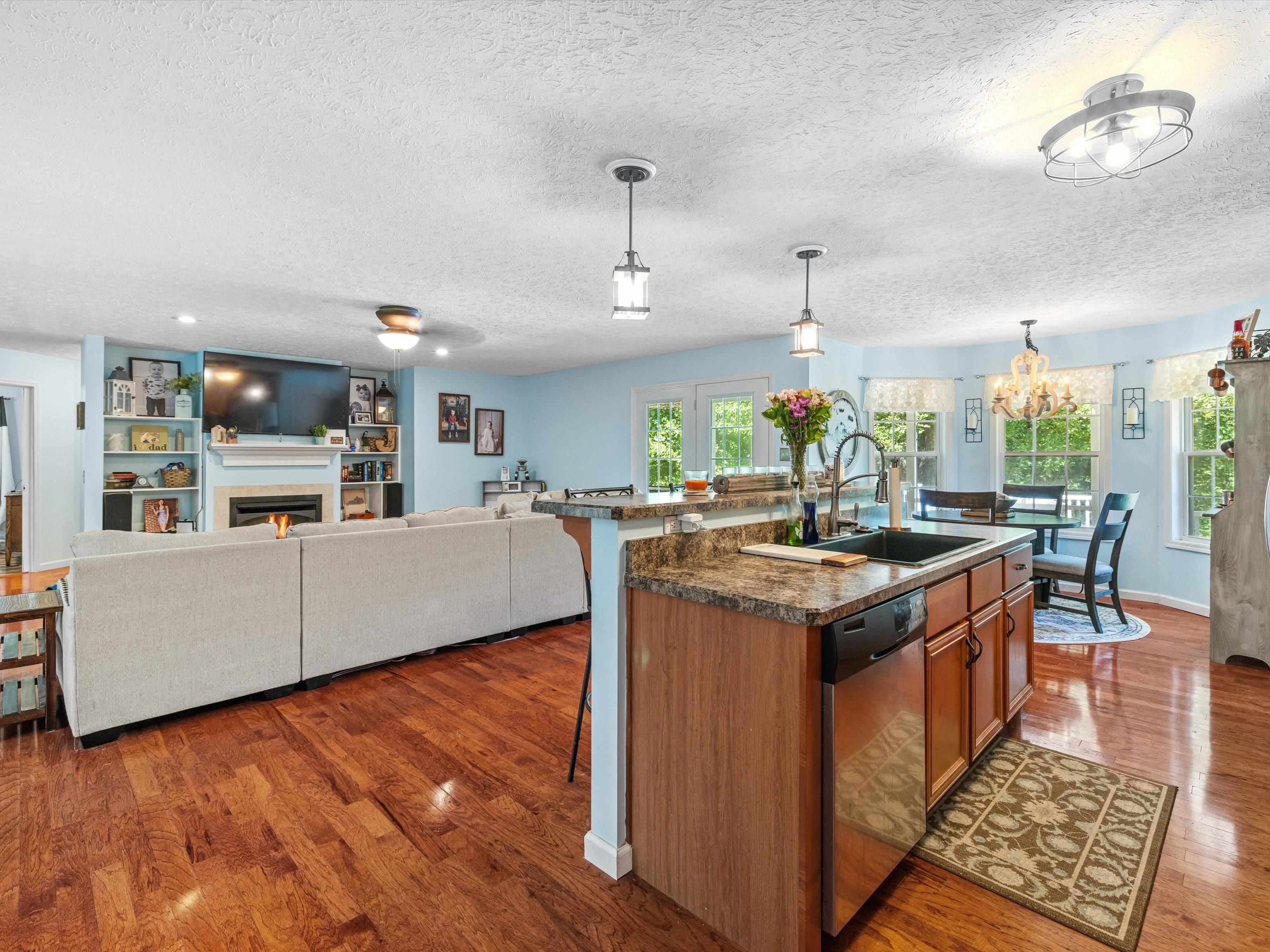 549 Water Tower Ln, Hartford, Kentucky 42347, 3 Bedrooms Bedrooms, ,2 BathroomsBathrooms,Single Family Residence,For Sale,Water Tower Ln,89580