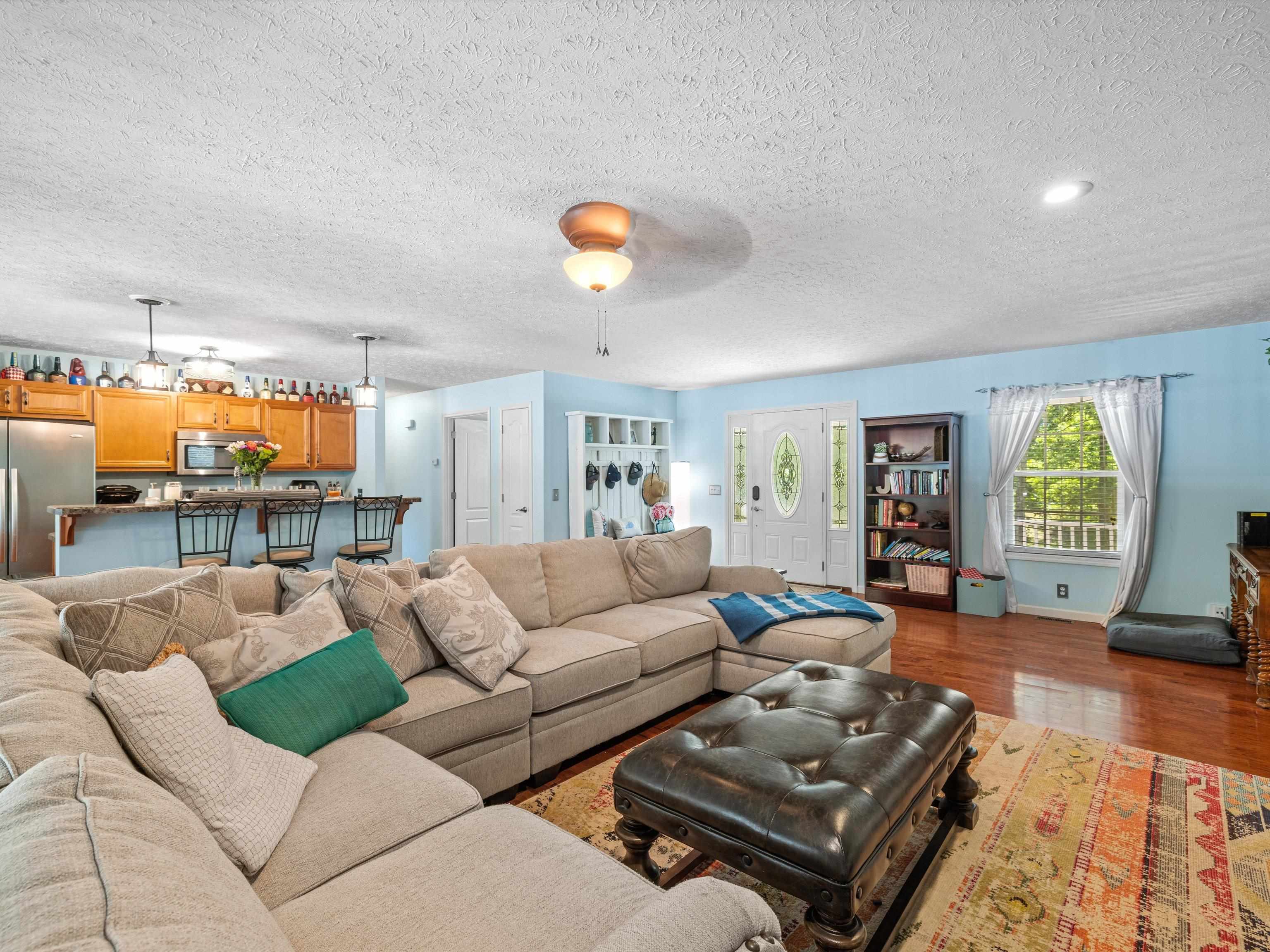 549 Water Tower Ln, Hartford, Kentucky 42347, 3 Bedrooms Bedrooms, ,2 BathroomsBathrooms,Single Family Residence,For Sale,Water Tower Ln,89580