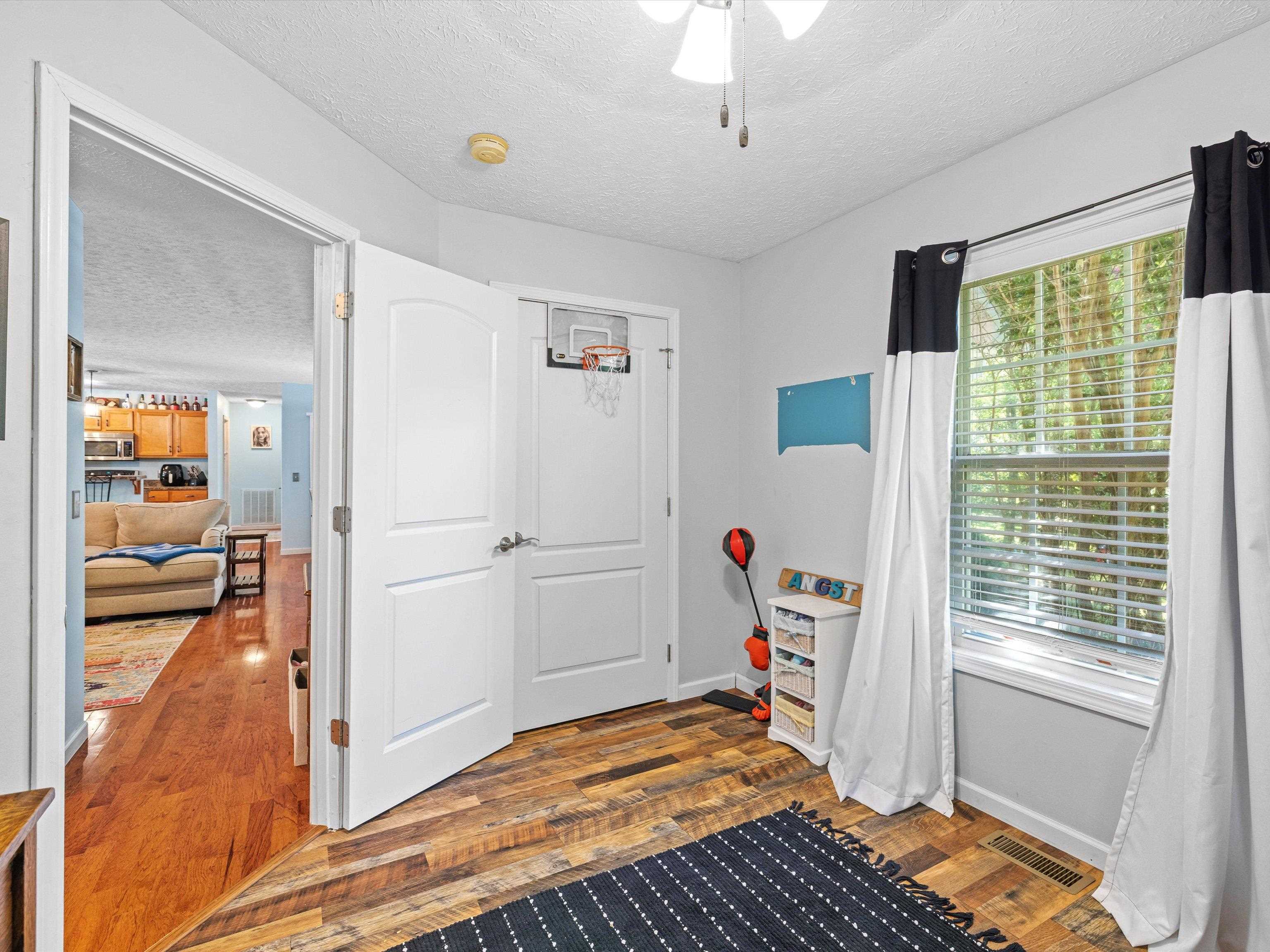 549 Water Tower Ln, Hartford, Kentucky 42347, 3 Bedrooms Bedrooms, ,2 BathroomsBathrooms,Single Family Residence,For Sale,Water Tower Ln,89580