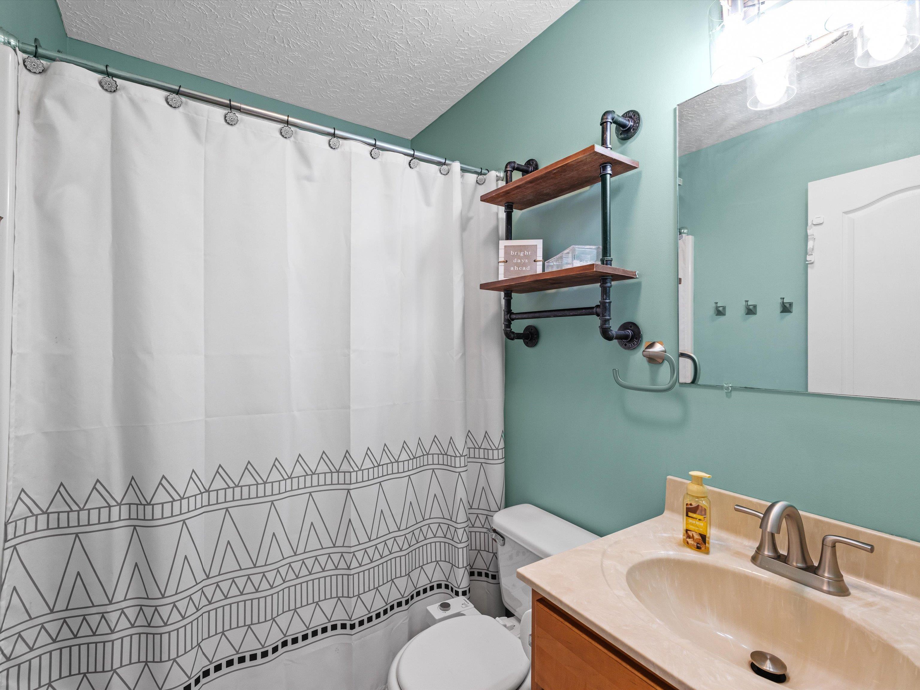 549 Water Tower Ln, Hartford, Kentucky 42347, 3 Bedrooms Bedrooms, ,2 BathroomsBathrooms,Single Family Residence,For Sale,Water Tower Ln,89580