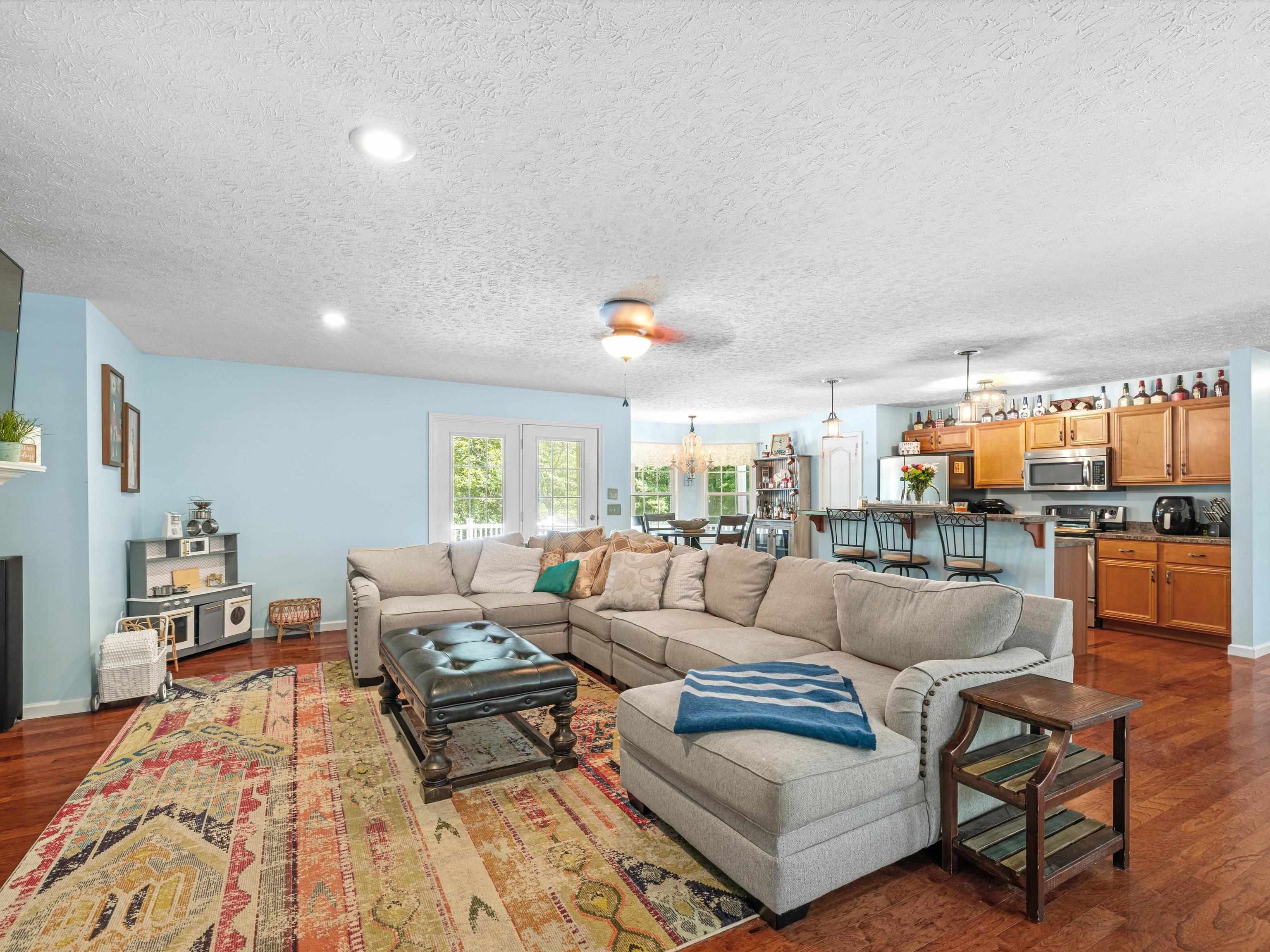 549 Water Tower Ln, Hartford, Kentucky 42347, 3 Bedrooms Bedrooms, ,2 BathroomsBathrooms,Single Family Residence,For Sale,Water Tower Ln,89580