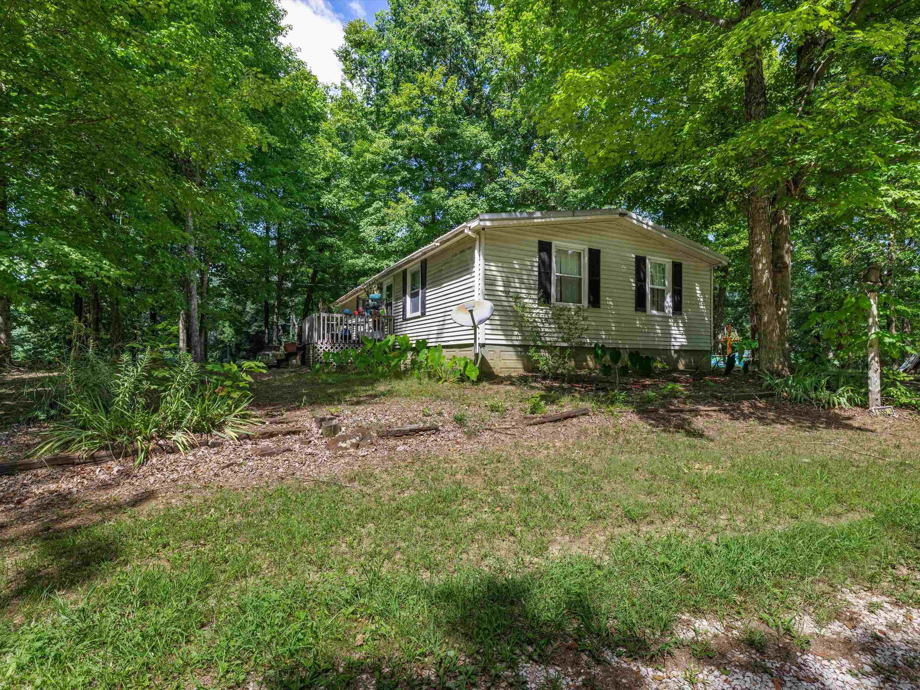 555 Water Tower Ln, Hartford, Kentucky 42347, 3 Bedrooms Bedrooms, ,2 BathroomsBathrooms,Single Family Residence,For Sale,Water Tower Ln,89581