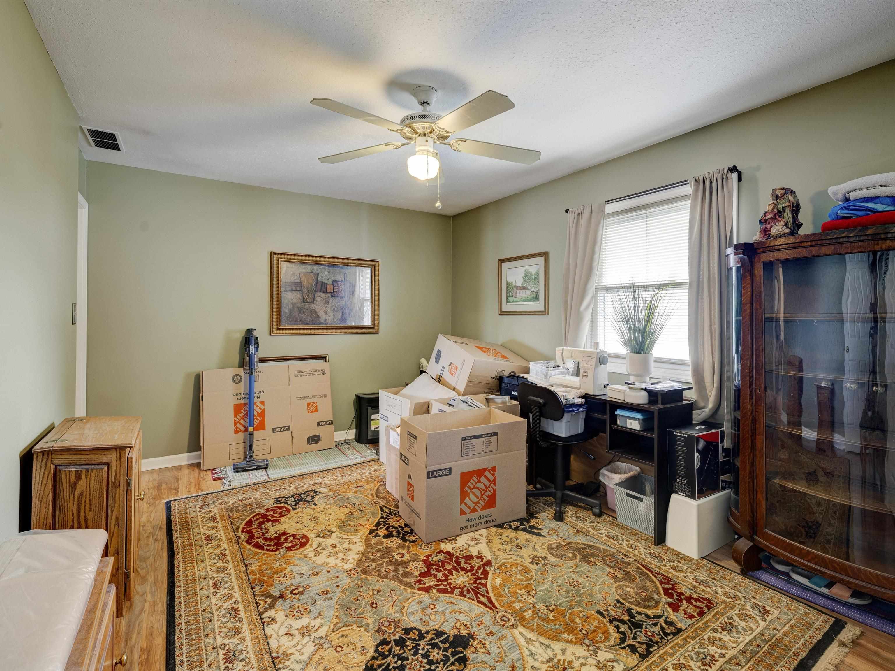 2513 Middleground, Owensboro, Kentucky 42301, 5 Bedrooms Bedrooms, ,2 BathroomsBathrooms,Single Family Residence,For Sale,Middleground,89587