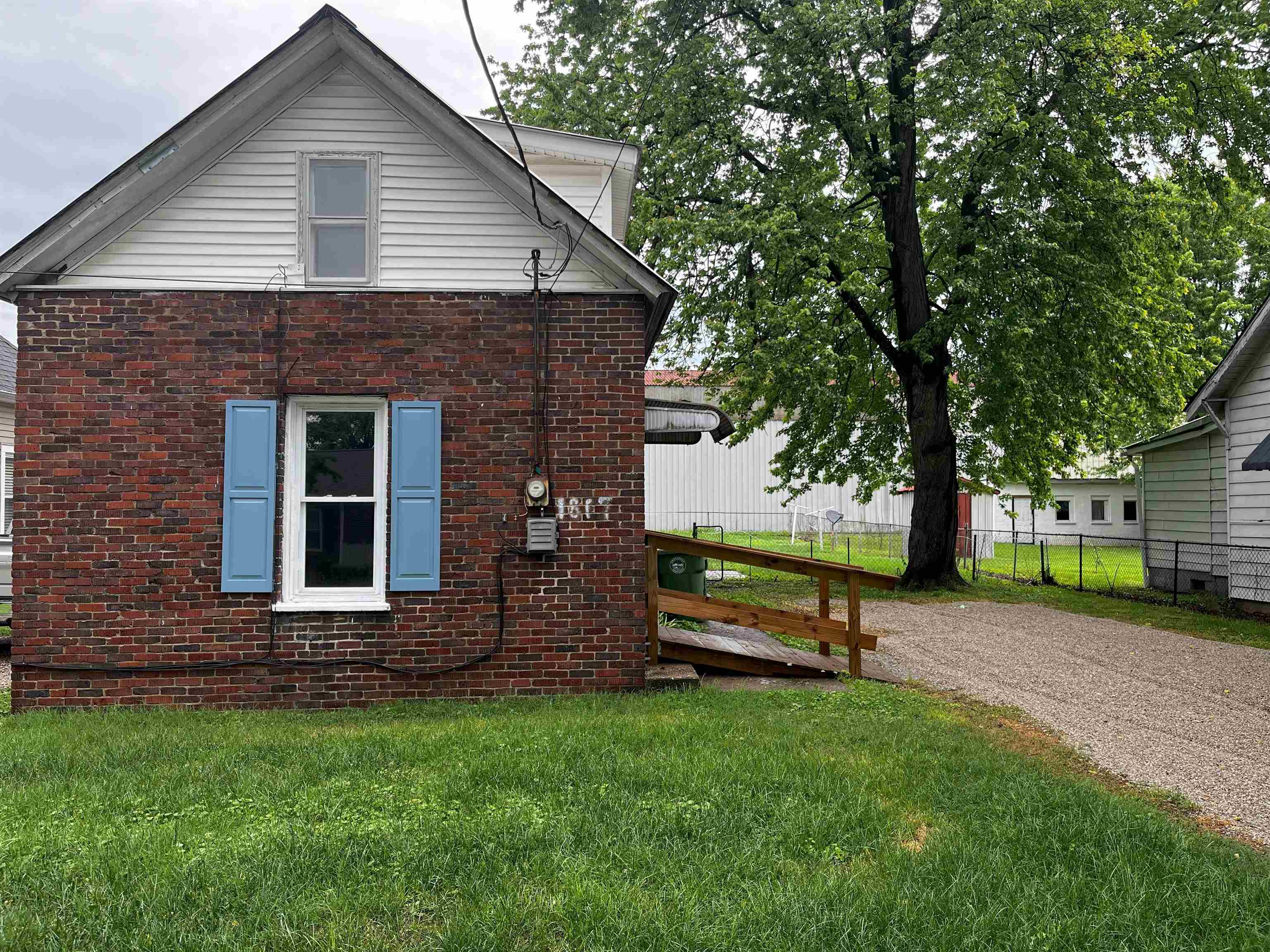 1817 3rd Street, Owensboro, Kentucky 42301, 3 Bedrooms Bedrooms, ,1 BathroomBathrooms,Single Family Residence,For Sale,3rd Street,89591