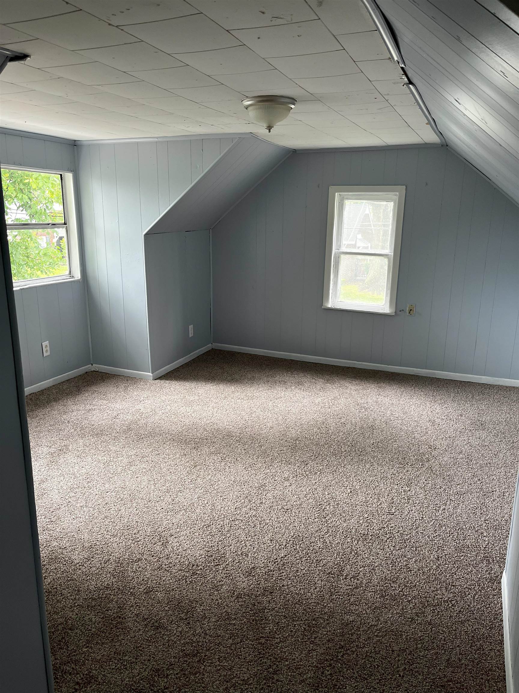 1817 3rd Street, Owensboro, Kentucky 42301, 3 Bedrooms Bedrooms, ,1 BathroomBathrooms,Single Family Residence,For Sale,3rd Street,89591