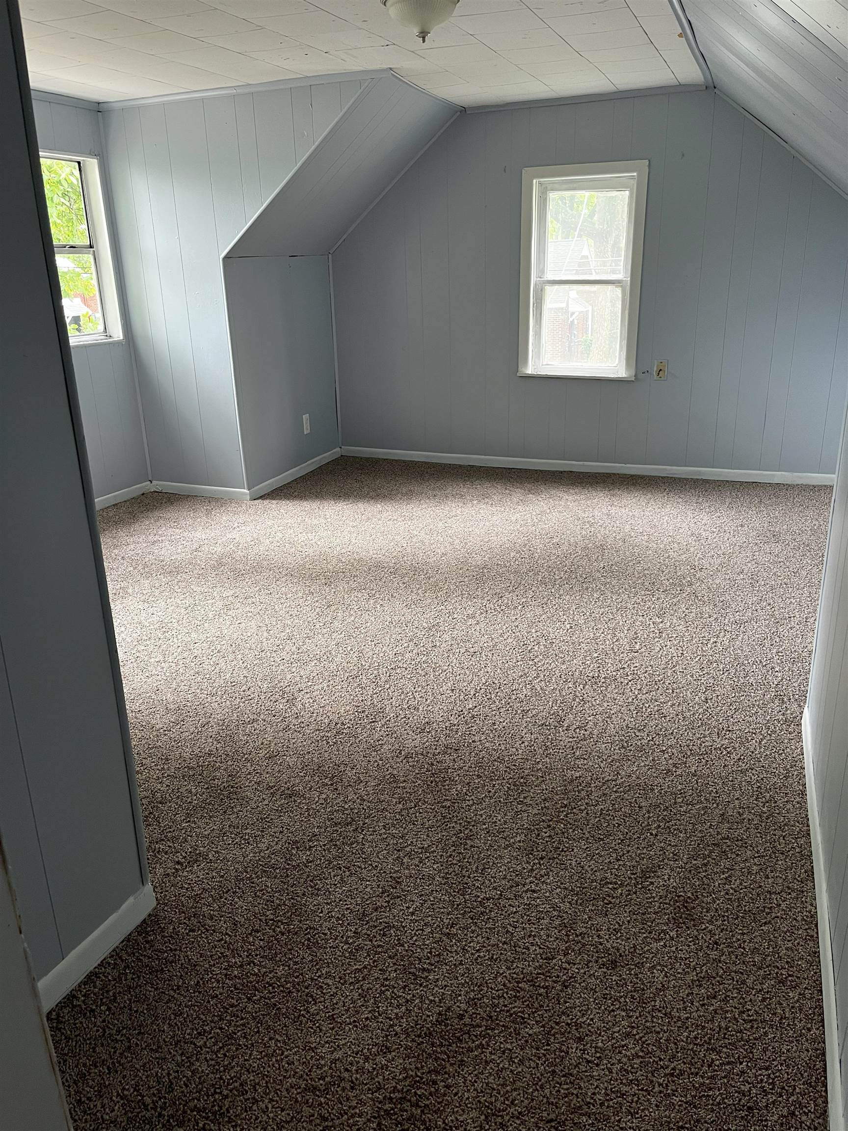 1817 3rd Street, Owensboro, Kentucky 42301, 3 Bedrooms Bedrooms, ,1 BathroomBathrooms,Single Family Residence,For Sale,3rd Street,89591