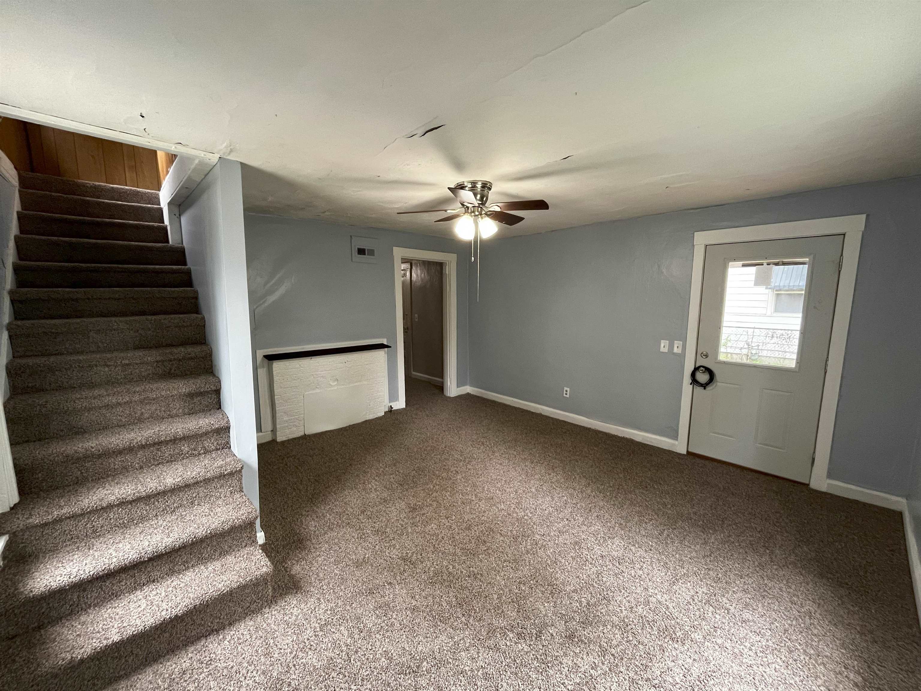 1817 3rd Street, Owensboro, Kentucky 42301, 3 Bedrooms Bedrooms, ,1 BathroomBathrooms,Single Family Residence,For Sale,3rd Street,89591