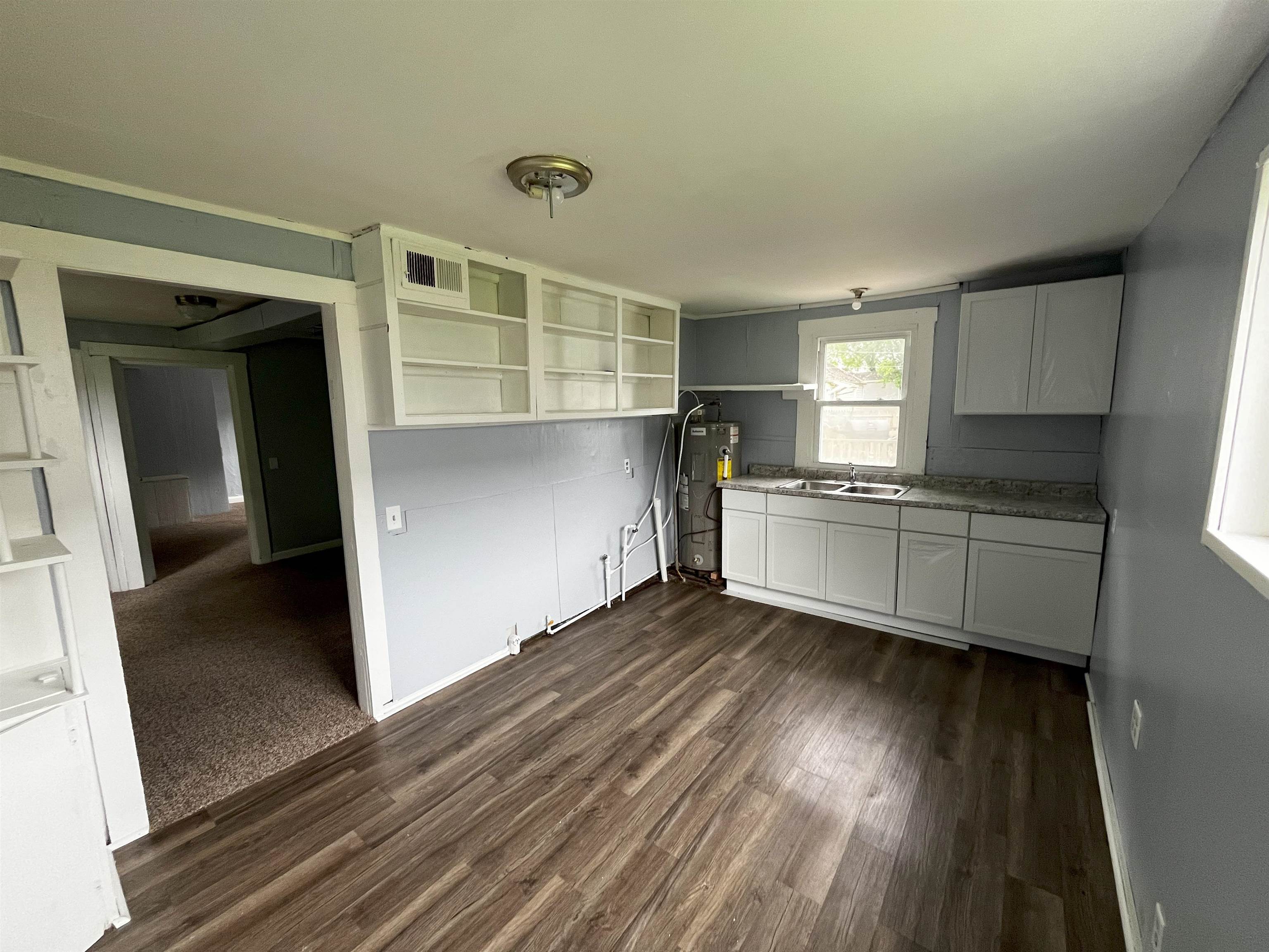 1817 3rd Street, Owensboro, Kentucky 42301, 3 Bedrooms Bedrooms, ,1 BathroomBathrooms,Single Family Residence,For Sale,3rd Street,89591