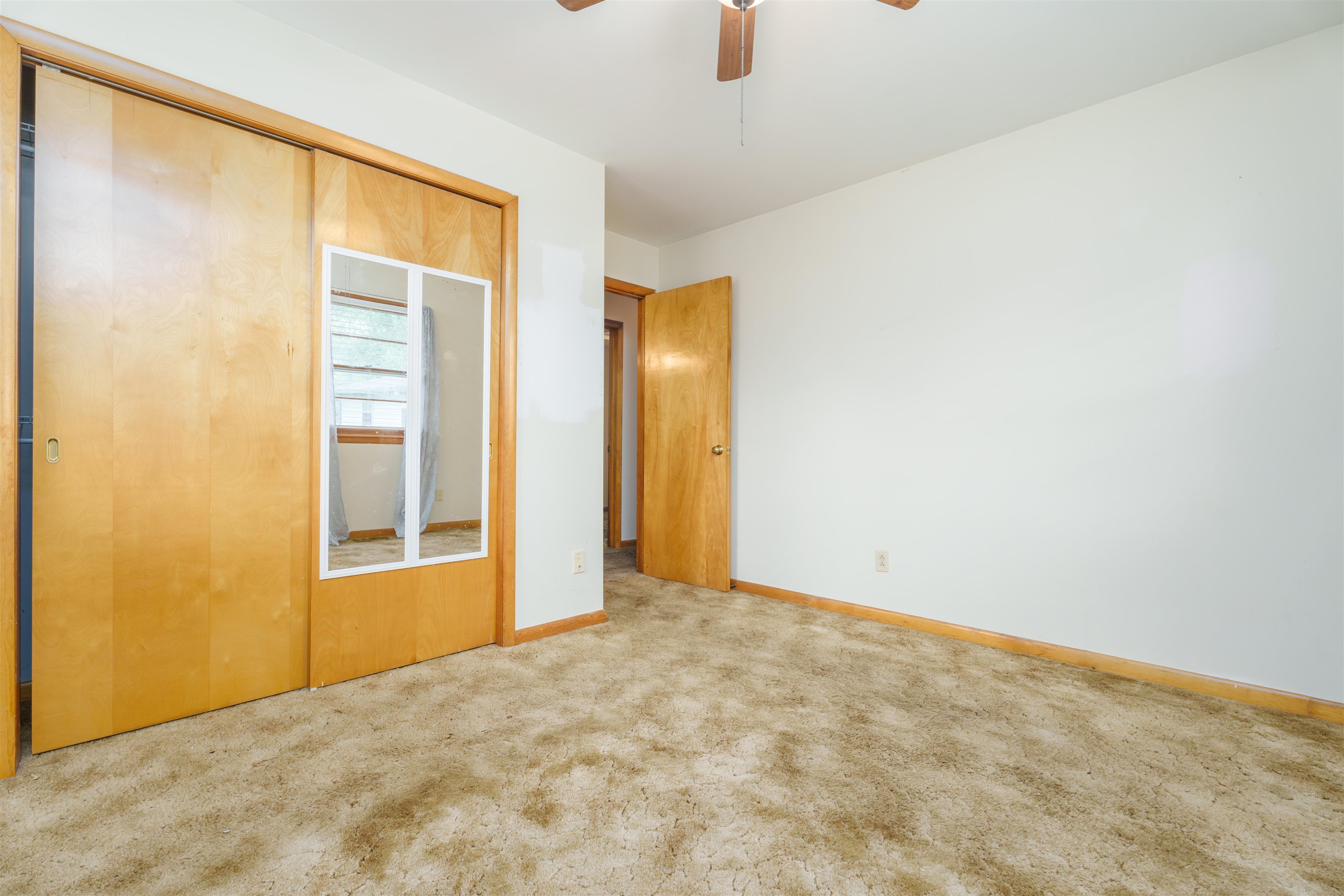 1827 Kelly Lane, Owensboro, Kentucky 42303, 3 Bedrooms Bedrooms, ,1 BathroomBathrooms,Single Family Residence,For Sale,Kelly Lane,89600
