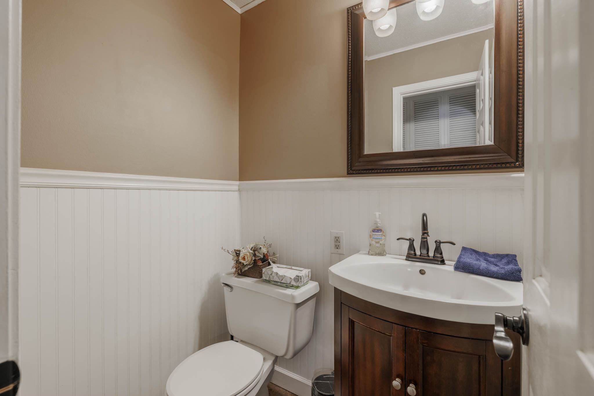 2201 Middleground Drive North, Owensboro, Kentucky 42301, 4 Bedrooms Bedrooms, ,2 BathroomsBathrooms,Single Family Residence,For Sale,Middleground Drive North,89601