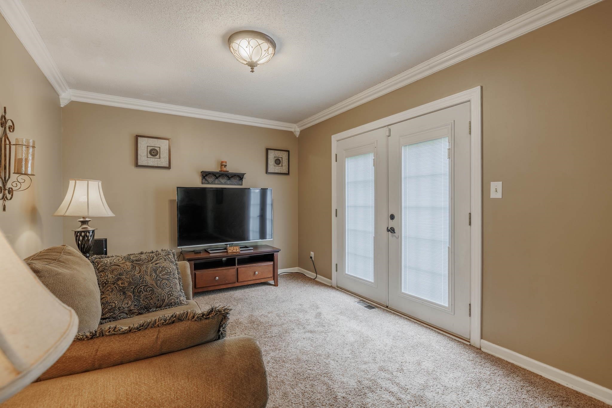 2201 Middleground Drive North, Owensboro, Kentucky 42301, 4 Bedrooms Bedrooms, ,2 BathroomsBathrooms,Single Family Residence,For Sale,Middleground Drive North,89601