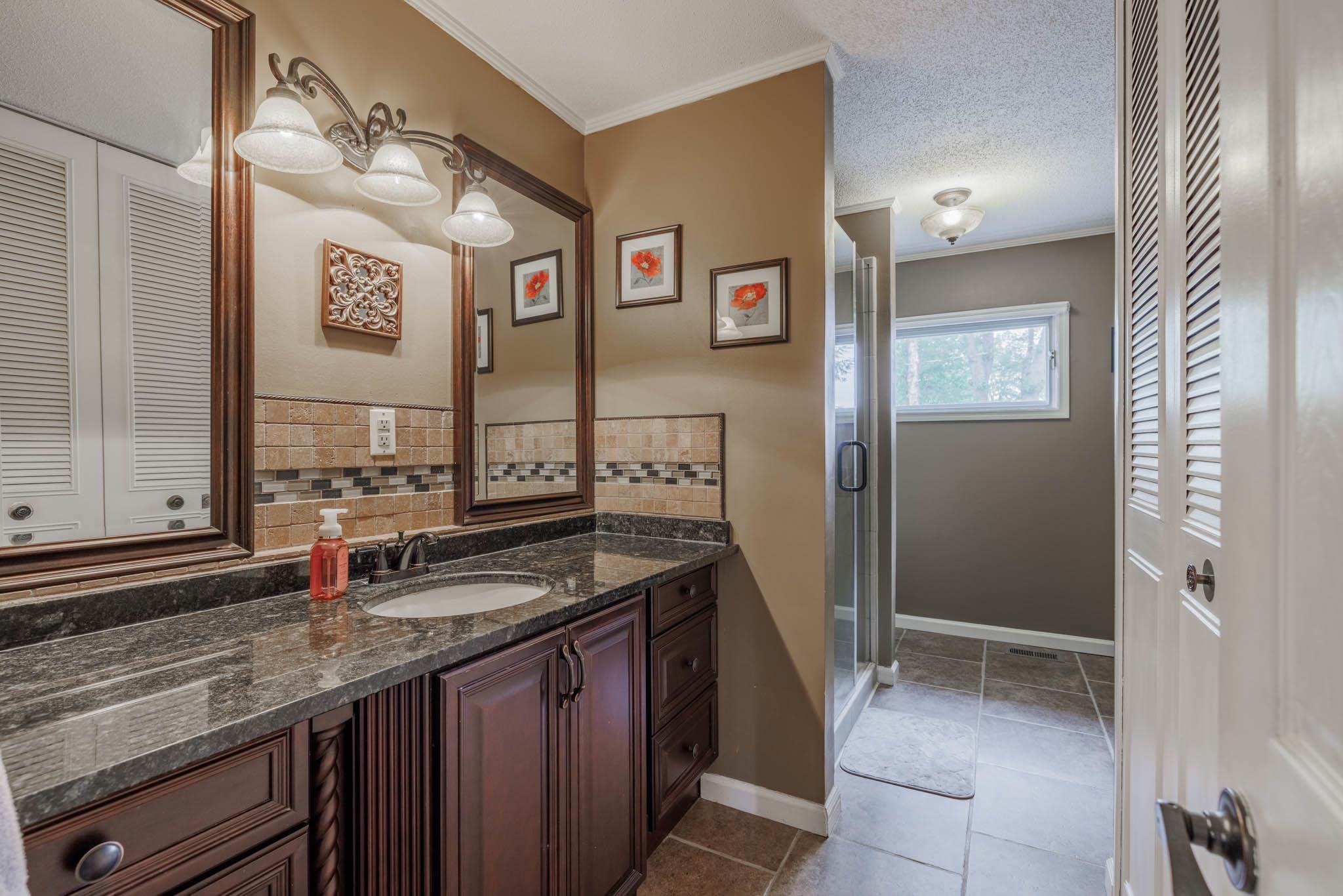 2201 Middleground Drive North, Owensboro, Kentucky 42301, 4 Bedrooms Bedrooms, ,2 BathroomsBathrooms,Single Family Residence,For Sale,Middleground Drive North,89601