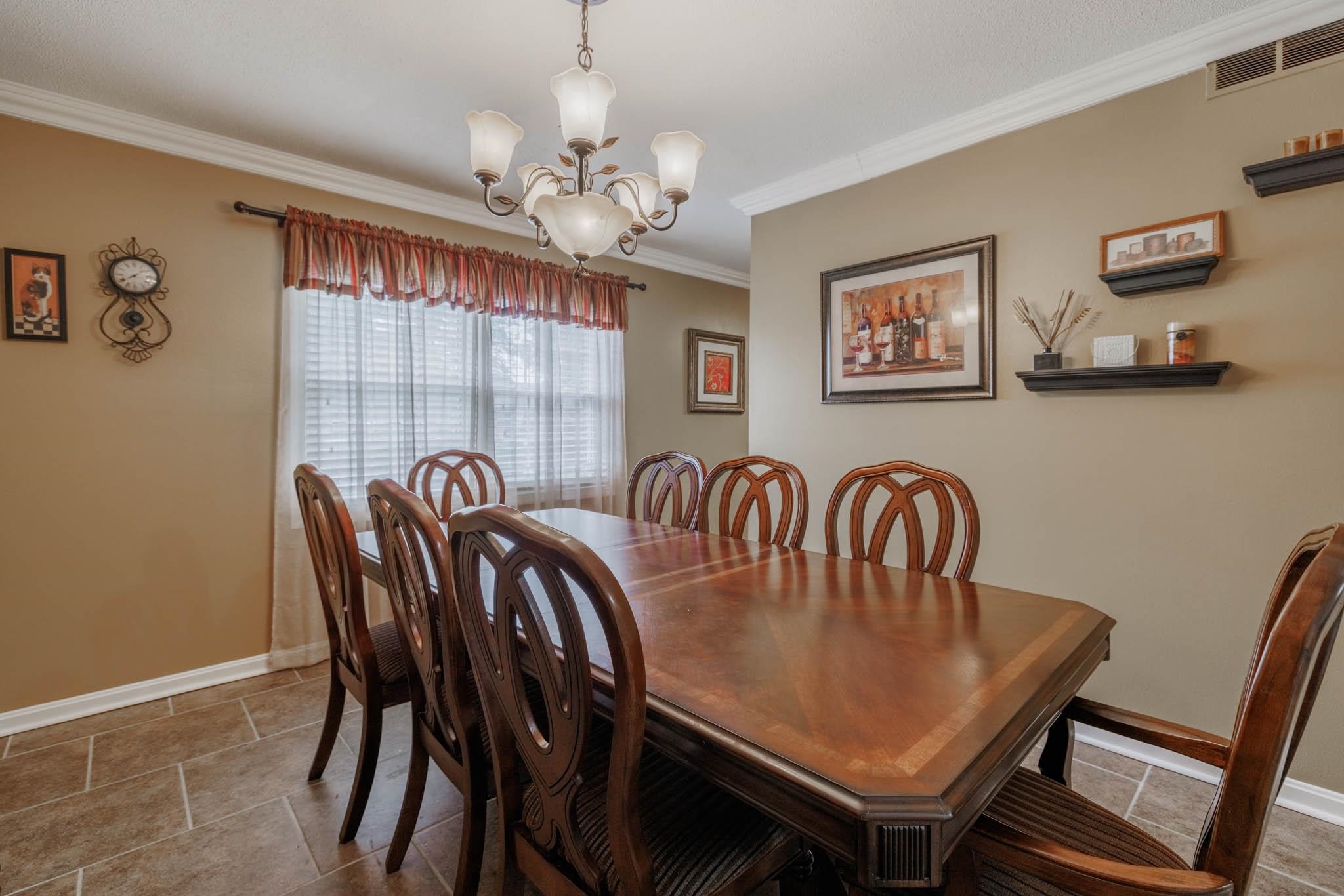 2201 Middleground Drive North, Owensboro, Kentucky 42301, 4 Bedrooms Bedrooms, ,2 BathroomsBathrooms,Single Family Residence,For Sale,Middleground Drive North,89601
