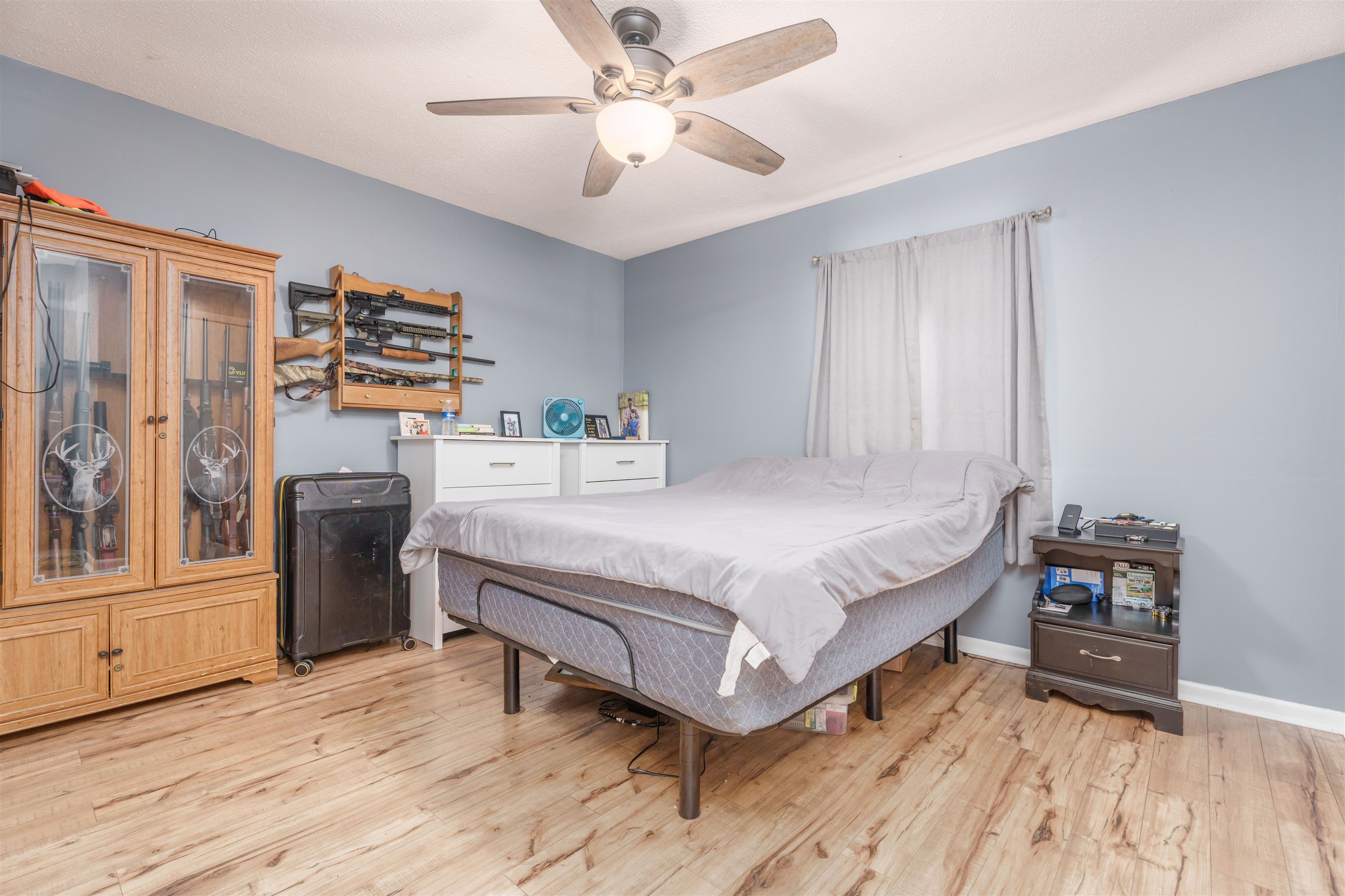 5117 Grandview Drive, Owensboro, Kentucky 42303, 3 Bedrooms Bedrooms, ,2 BathroomsBathrooms,Single Family Residence,For Sale,Grandview Drive,89605