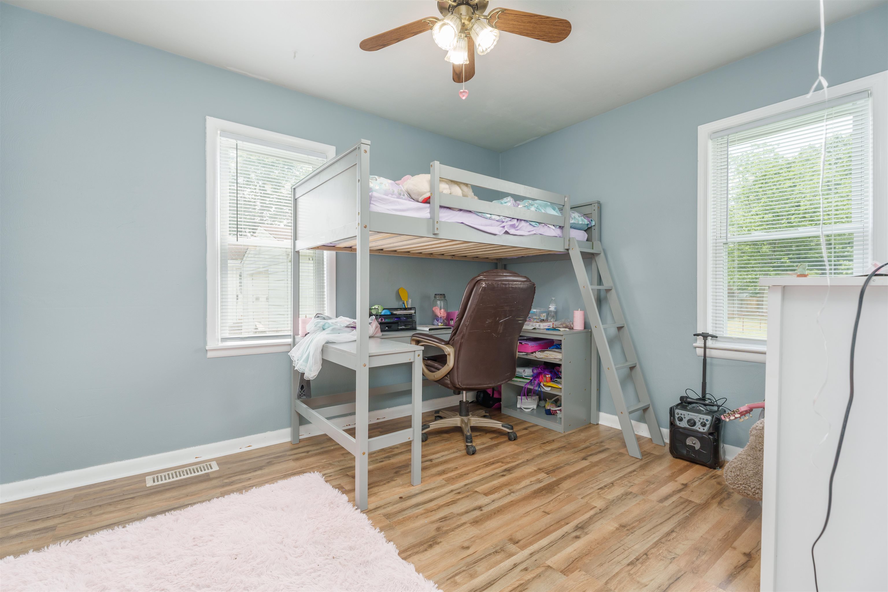 5117 Grandview Drive, Owensboro, Kentucky 42303, 3 Bedrooms Bedrooms, ,2 BathroomsBathrooms,Single Family Residence,For Sale,Grandview Drive,89605