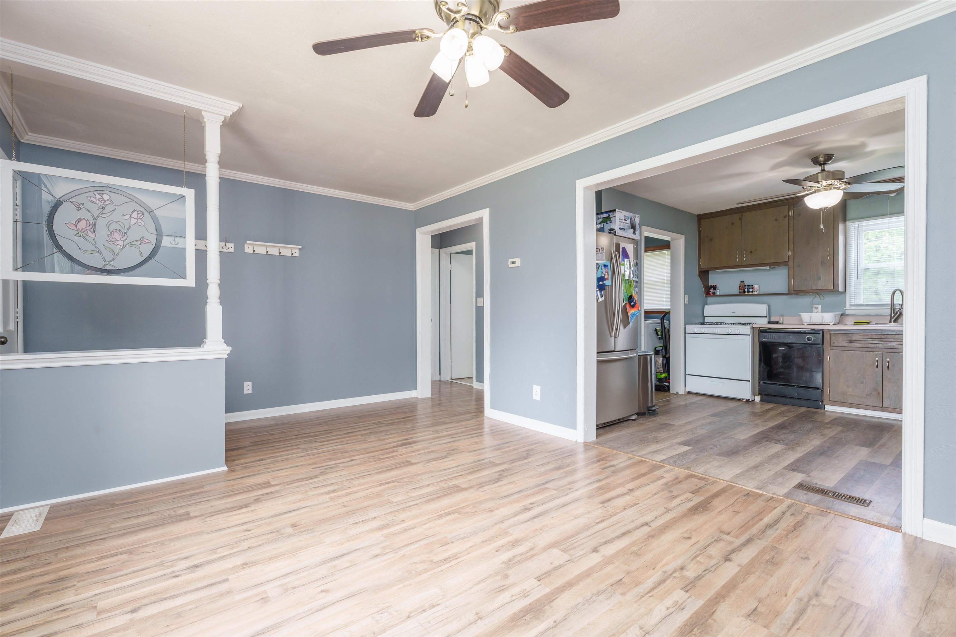 5117 Grandview Drive, Owensboro, Kentucky 42303, 3 Bedrooms Bedrooms, ,2 BathroomsBathrooms,Single Family Residence,For Sale,Grandview Drive,89605