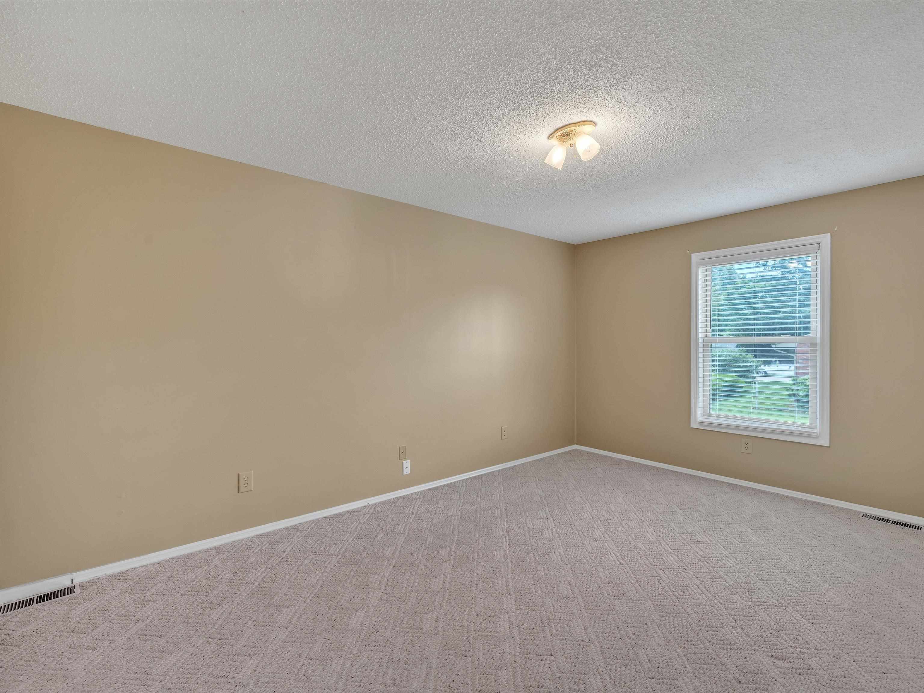 3347 Bold Forbes Way, Owensboro, Kentucky 42303, 3 Bedrooms Bedrooms, ,2 BathroomsBathrooms,Single Family Residence,For Sale,Bold Forbes Way,89606