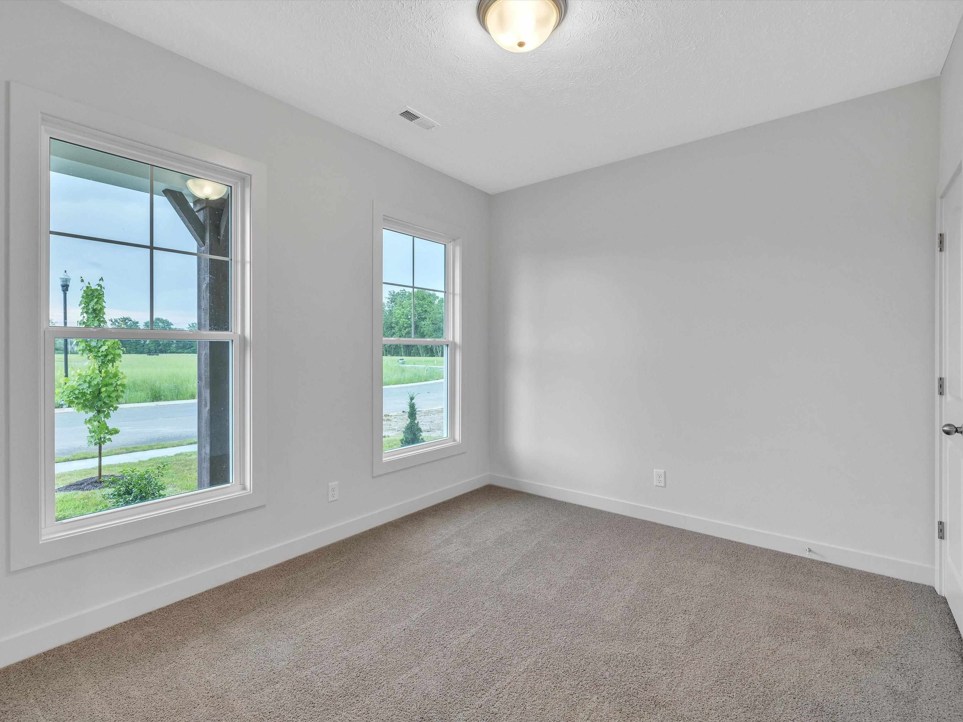612 Alabaster Lane, Owensboro, Kentucky 42301, 3 Bedrooms Bedrooms, ,2 BathroomsBathrooms,Single Family Residence,For Sale,Alabaster Lane,89610