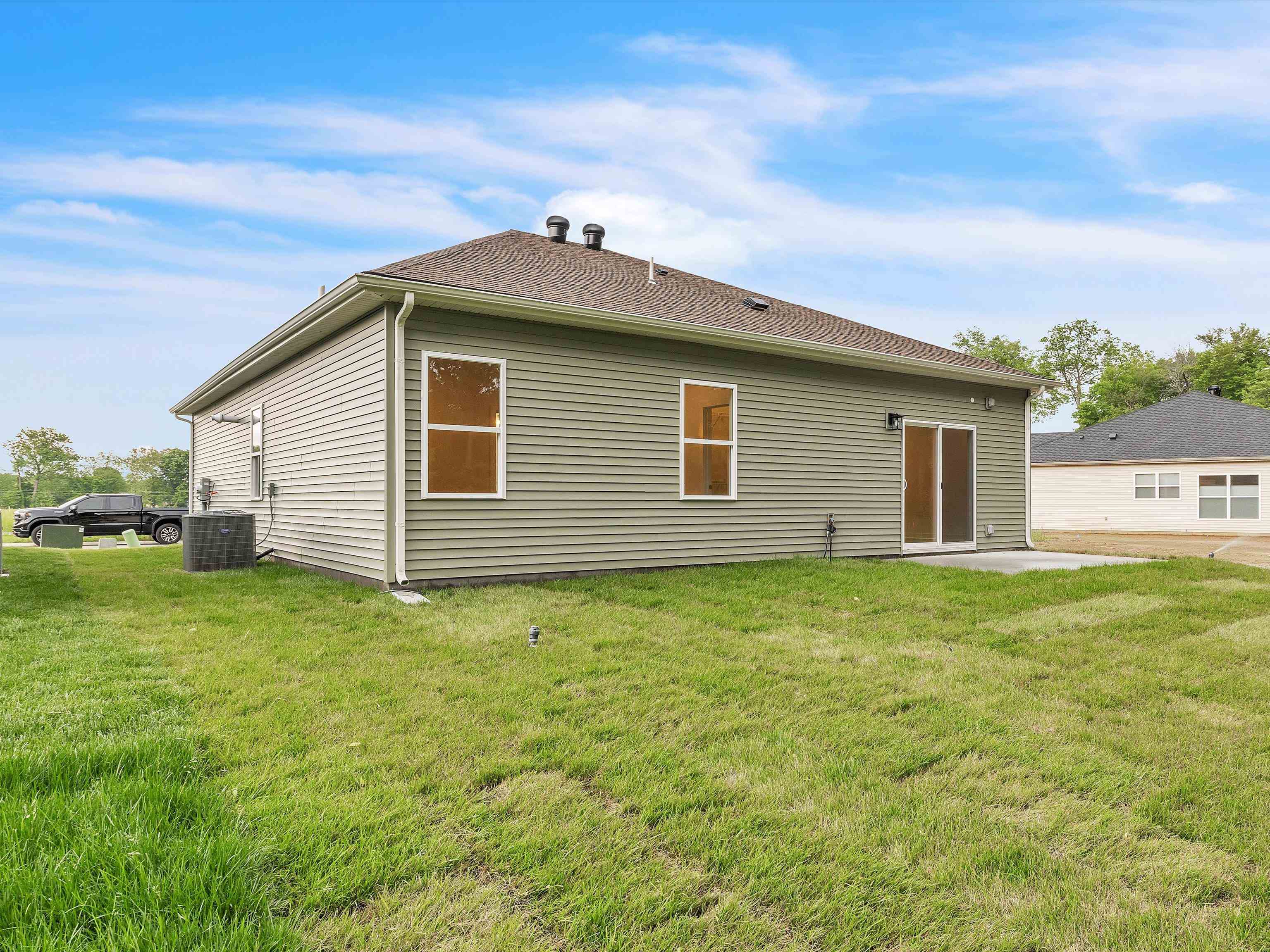 612 Alabaster Lane, Owensboro, Kentucky 42301, 3 Bedrooms Bedrooms, ,2 BathroomsBathrooms,Single Family Residence,For Sale,Alabaster Lane,89610