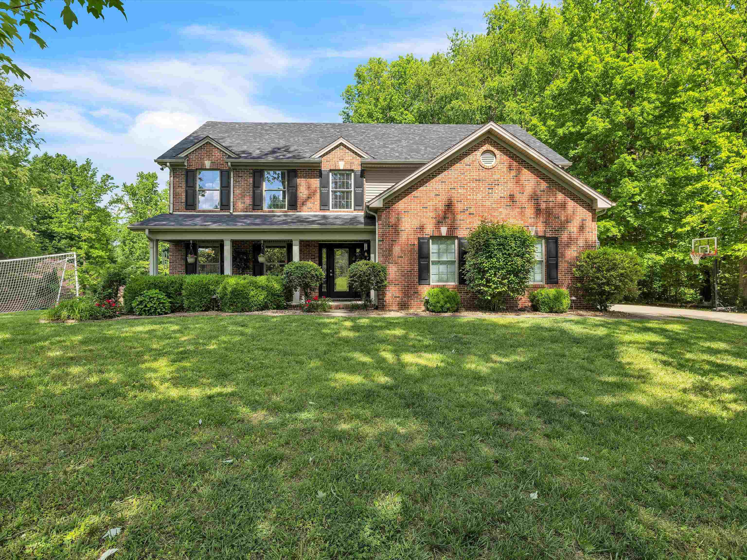 5219 Woodpointe Ct., Owensboro, Kentucky 42303-9999, 4 Bedrooms Bedrooms, ,2 BathroomsBathrooms,Single Family Residence,For Sale,Woodpointe Ct.,89617