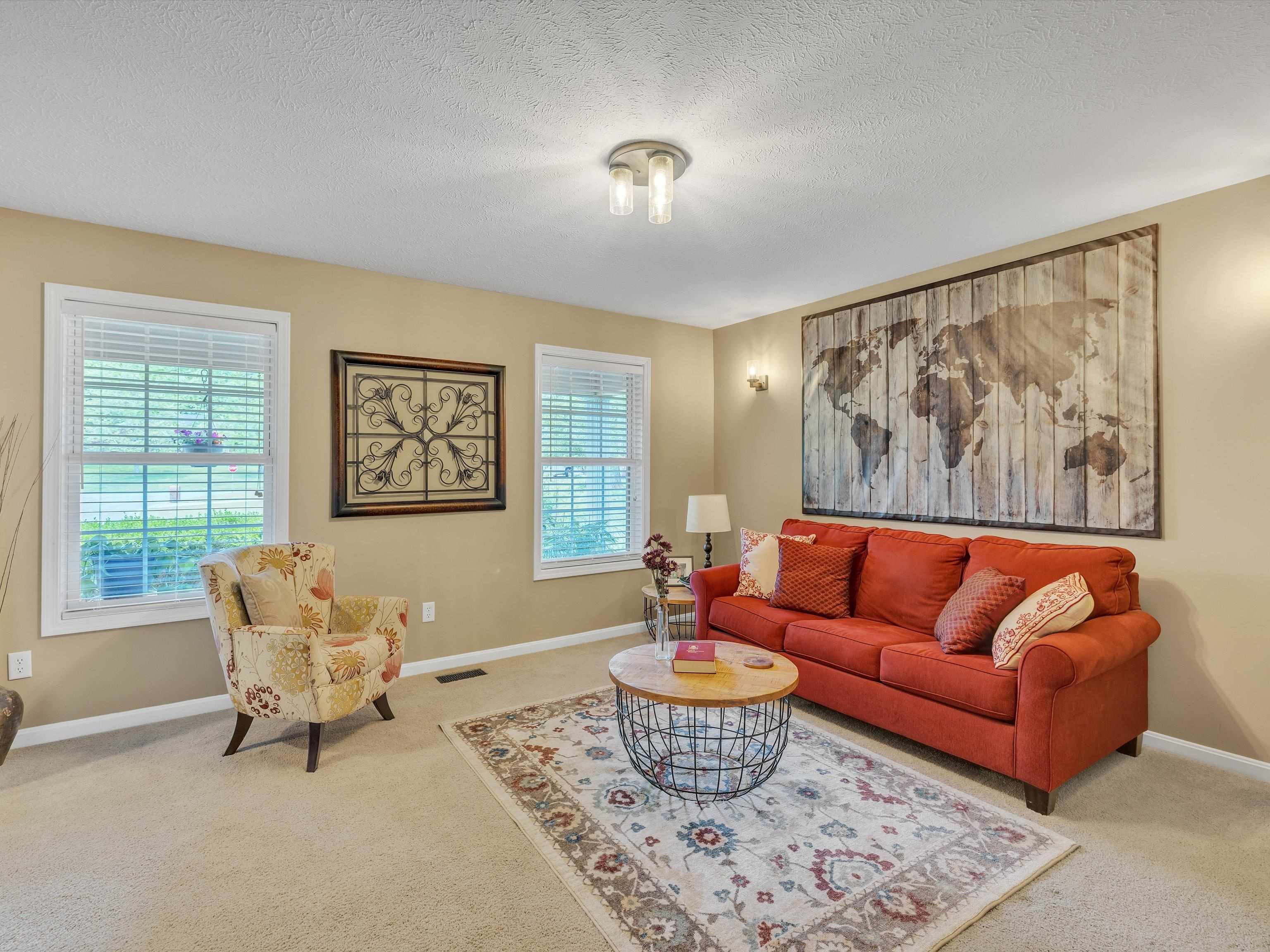 5219 Woodpointe Ct., Owensboro, Kentucky 42303-9999, 4 Bedrooms Bedrooms, ,2 BathroomsBathrooms,Single Family Residence,For Sale,Woodpointe Ct.,89617