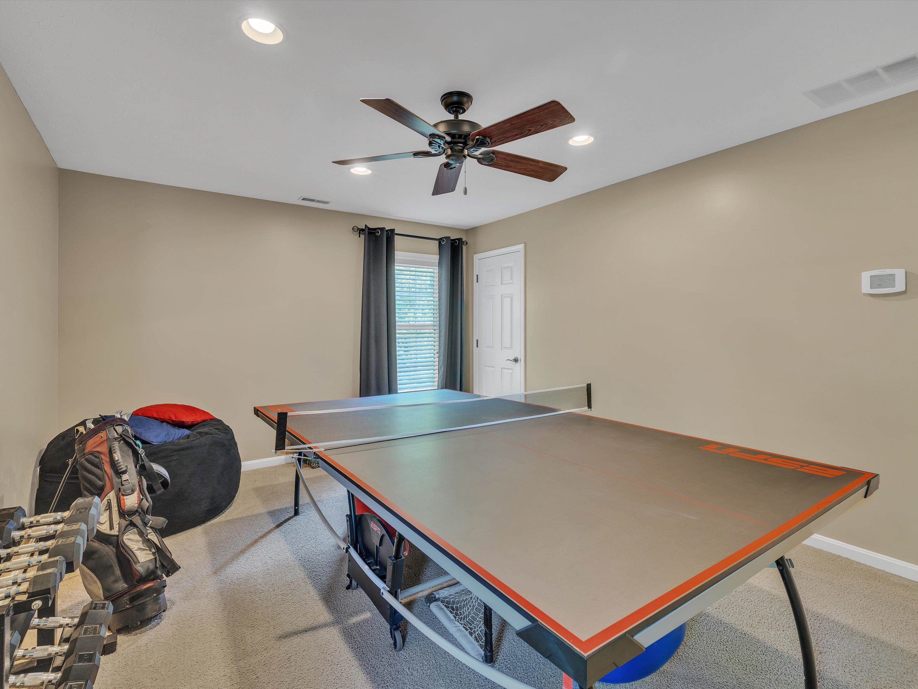 5219 Woodpointe Ct., Owensboro, Kentucky 42303-9999, 4 Bedrooms Bedrooms, ,2 BathroomsBathrooms,Single Family Residence,For Sale,Woodpointe Ct.,89617