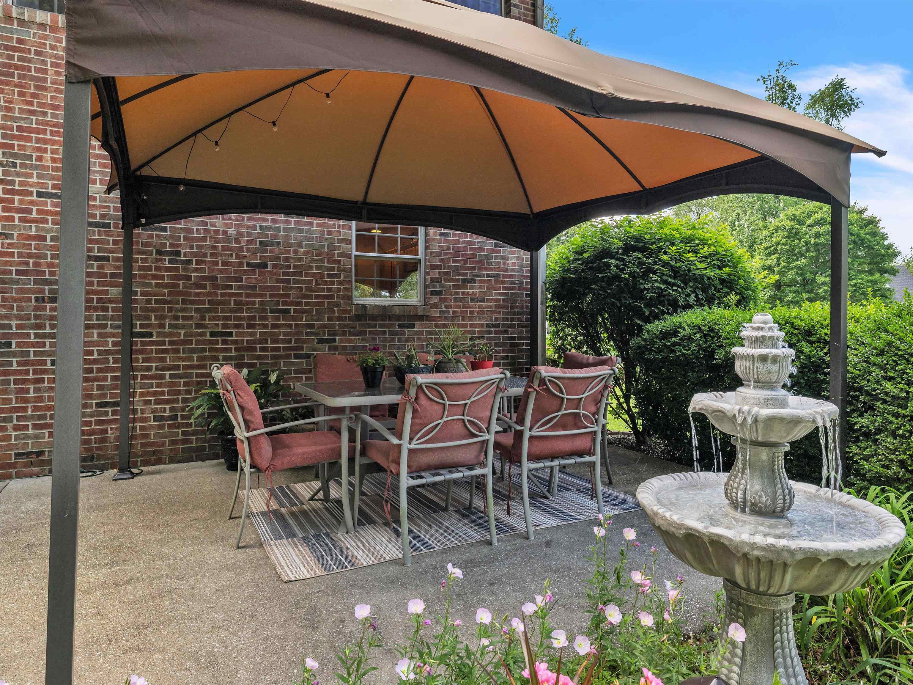 5219 Woodpointe Ct., Owensboro, Kentucky 42303-9999, 4 Bedrooms Bedrooms, ,2 BathroomsBathrooms,Single Family Residence,For Sale,Woodpointe Ct.,89617