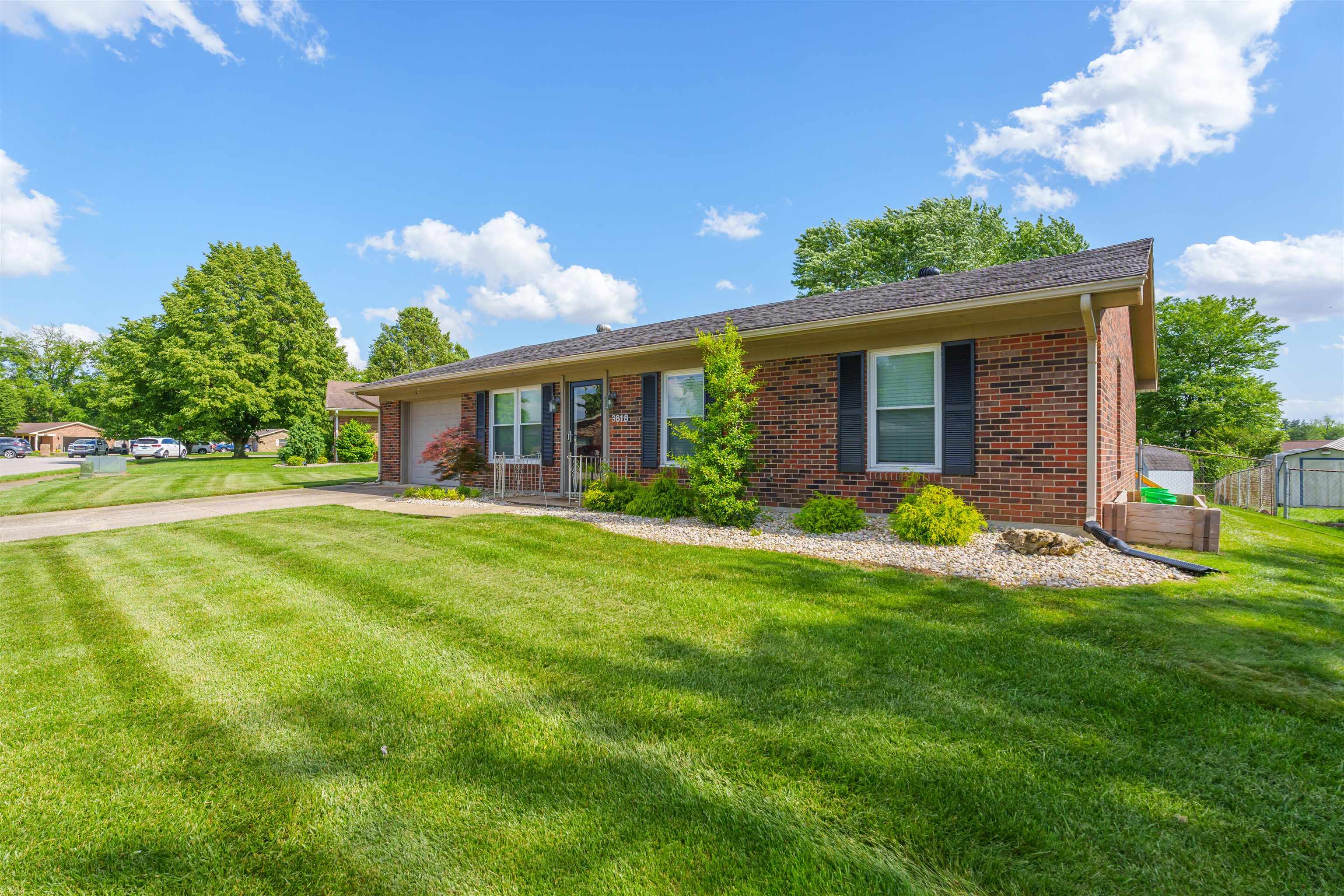 3618 Aristides Drive, Owensboro, Kentucky 42303, 3 Bedrooms Bedrooms, ,2 BathroomsBathrooms,Single Family Residence,For Sale,Aristides Drive,89618