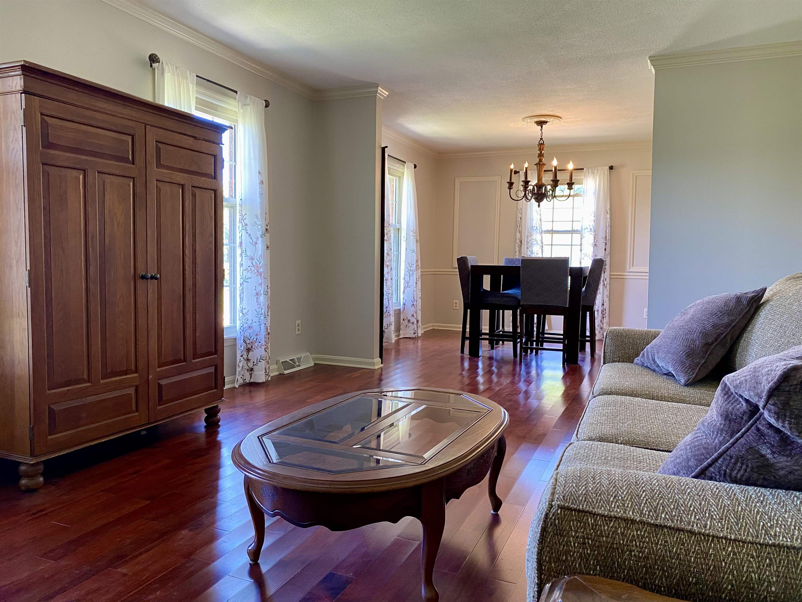 1738 College Dr, Owensboro, Kentucky 42301, 4 Bedrooms Bedrooms, ,2 BathroomsBathrooms,Single Family Residence,For Sale,College Dr,89624