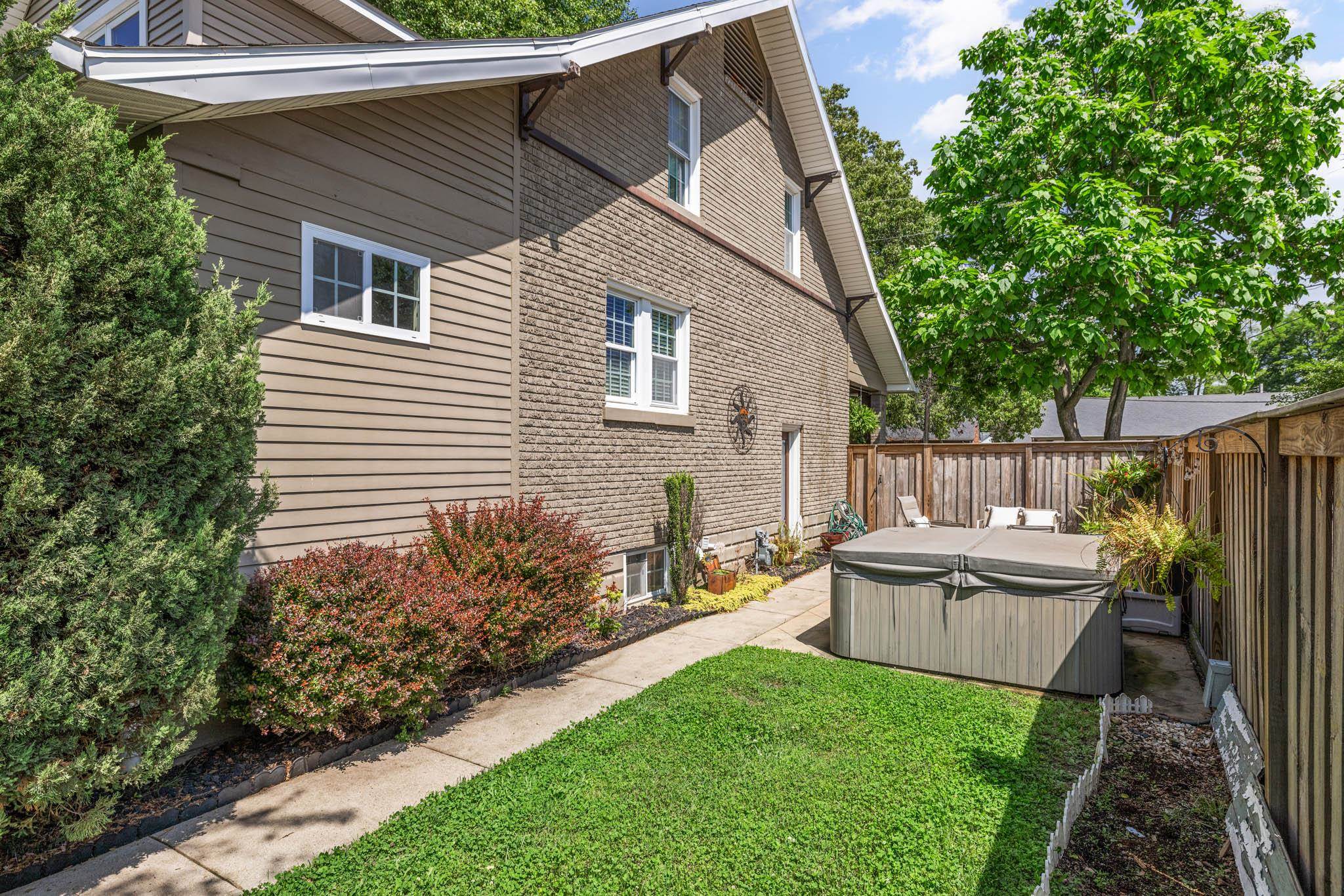 326 Griffith Ave, Owensboro, Kentucky 42301, 3 Bedrooms Bedrooms, ,3 BathroomsBathrooms,Single Family Residence,For Sale,Griffith Ave,89625