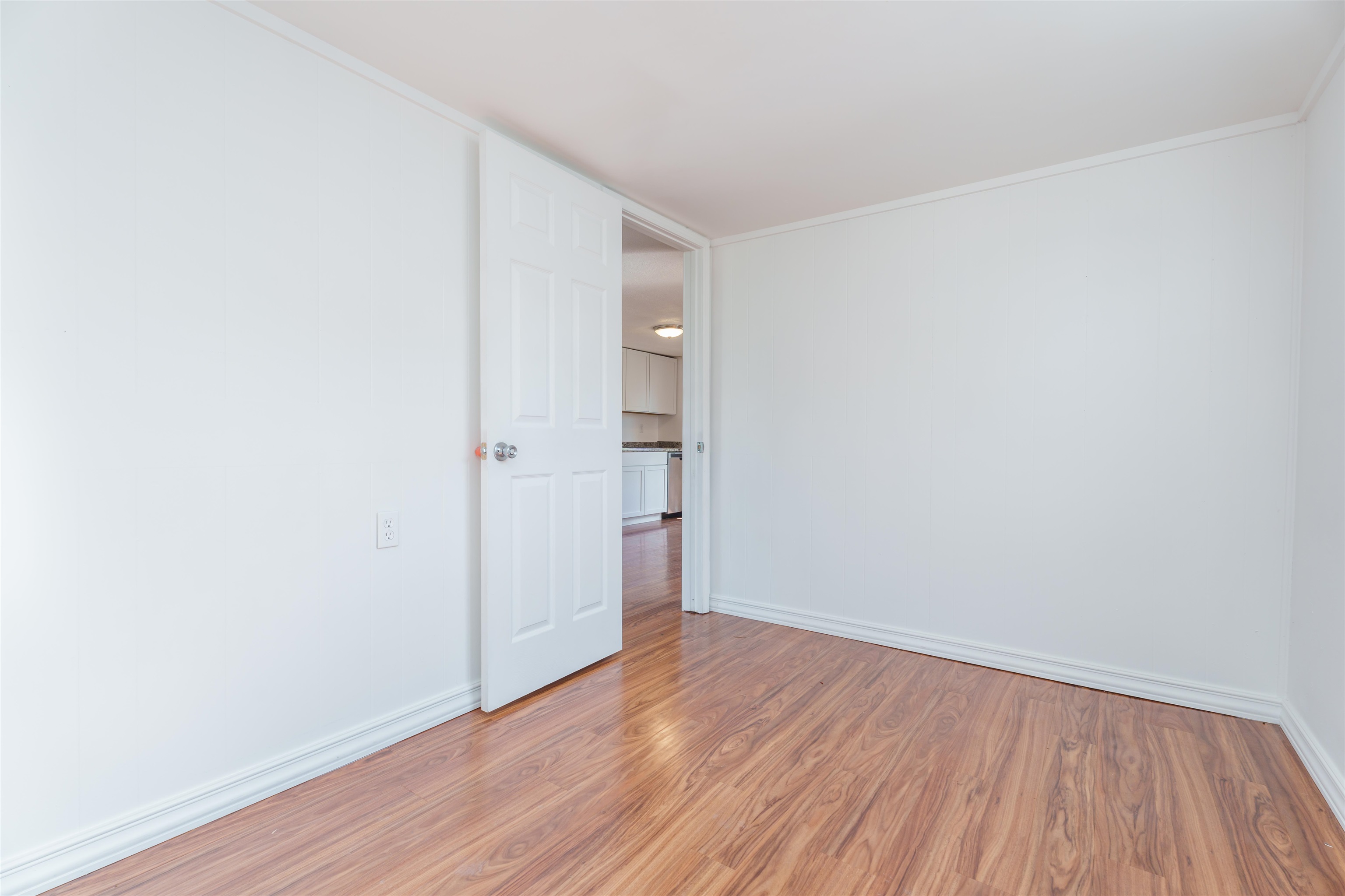 2800 6th Street, Owensboro, Kentucky 42301, 3 Bedrooms Bedrooms, ,1 BathroomBathrooms,Single Family Residence,For Sale,6th Street,89626