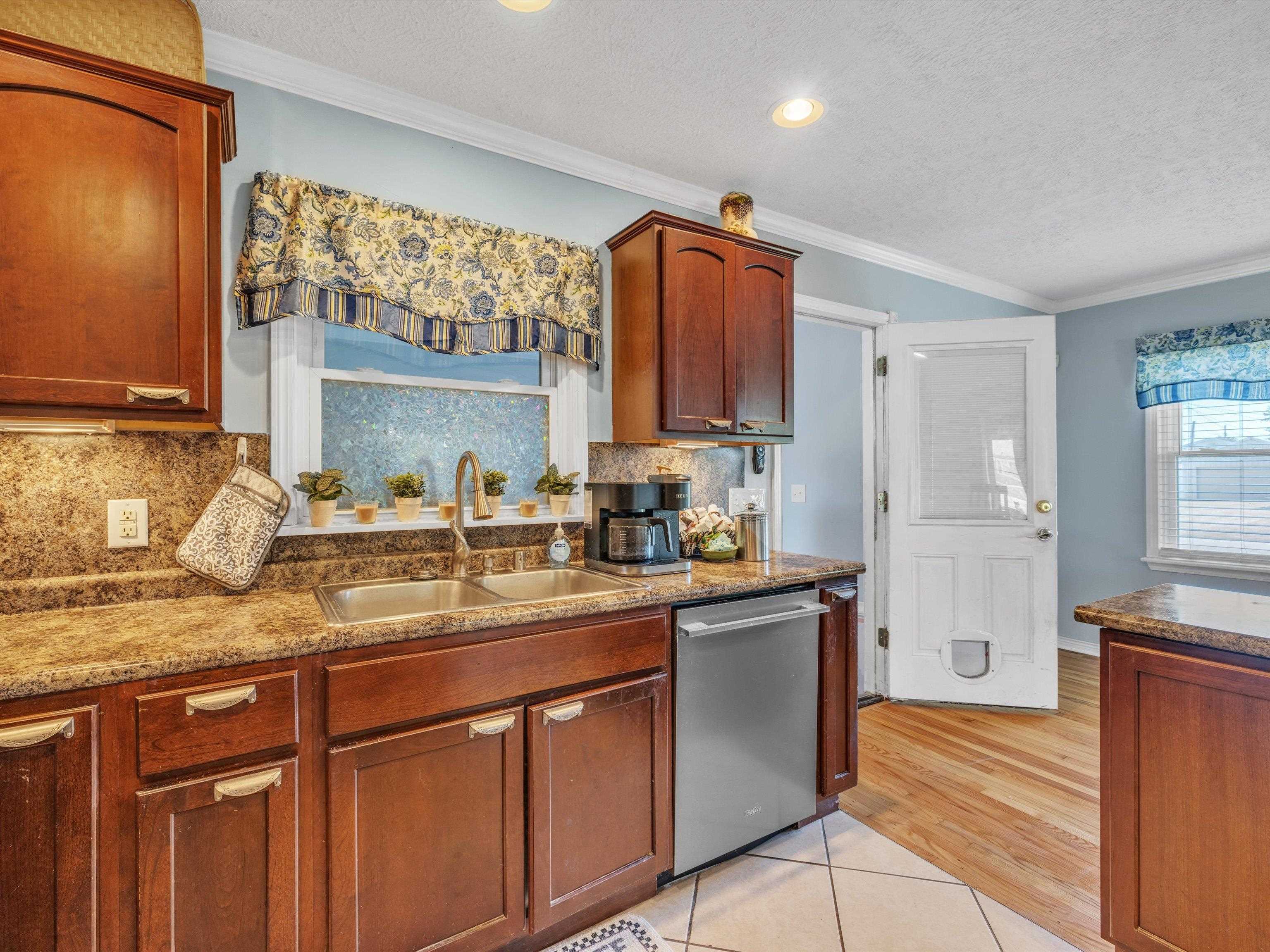 3821 Willow Way, Owensboro, Kentucky 42301, 3 Bedrooms Bedrooms, ,2 BathroomsBathrooms,Single Family Residence,For Sale,Willow Way,89629