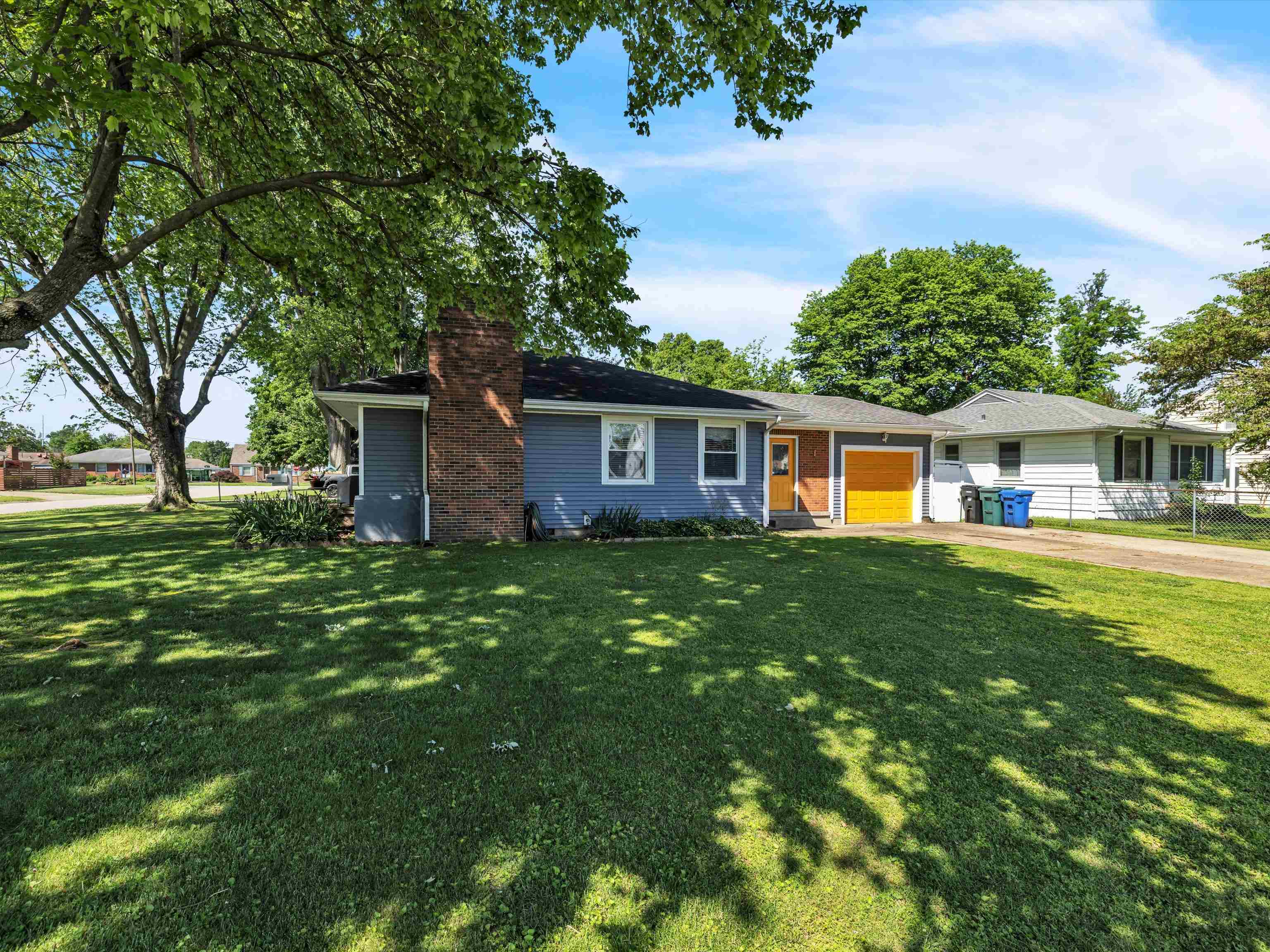 3821 Willow Way, Owensboro, Kentucky 42301, 3 Bedrooms Bedrooms, ,2 BathroomsBathrooms,Single Family Residence,For Sale,Willow Way,89629