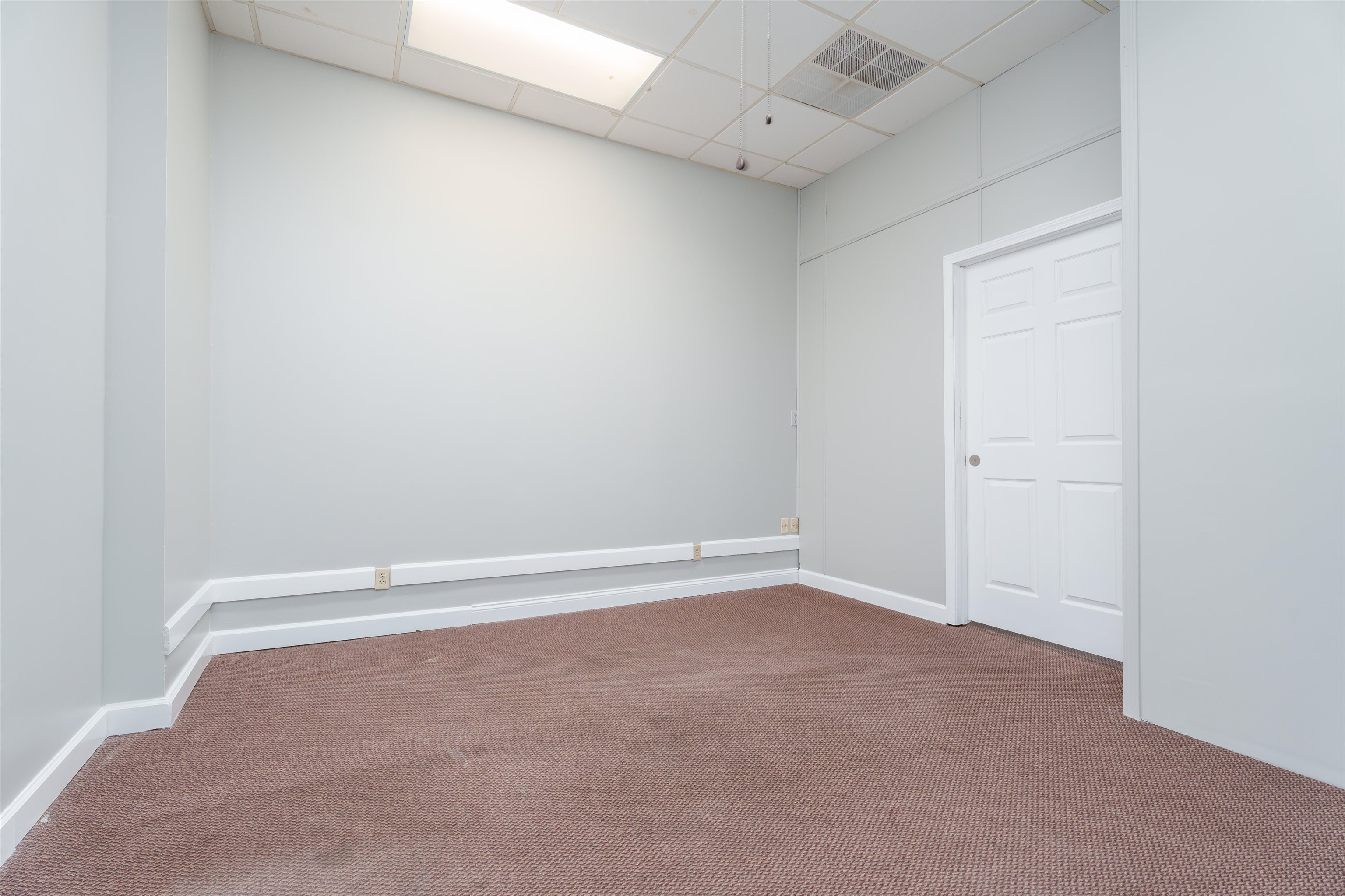 201 Salem Drive, Owensboro, Kentucky 42303, ,Retail,For Sale,Salem Drive,89631
