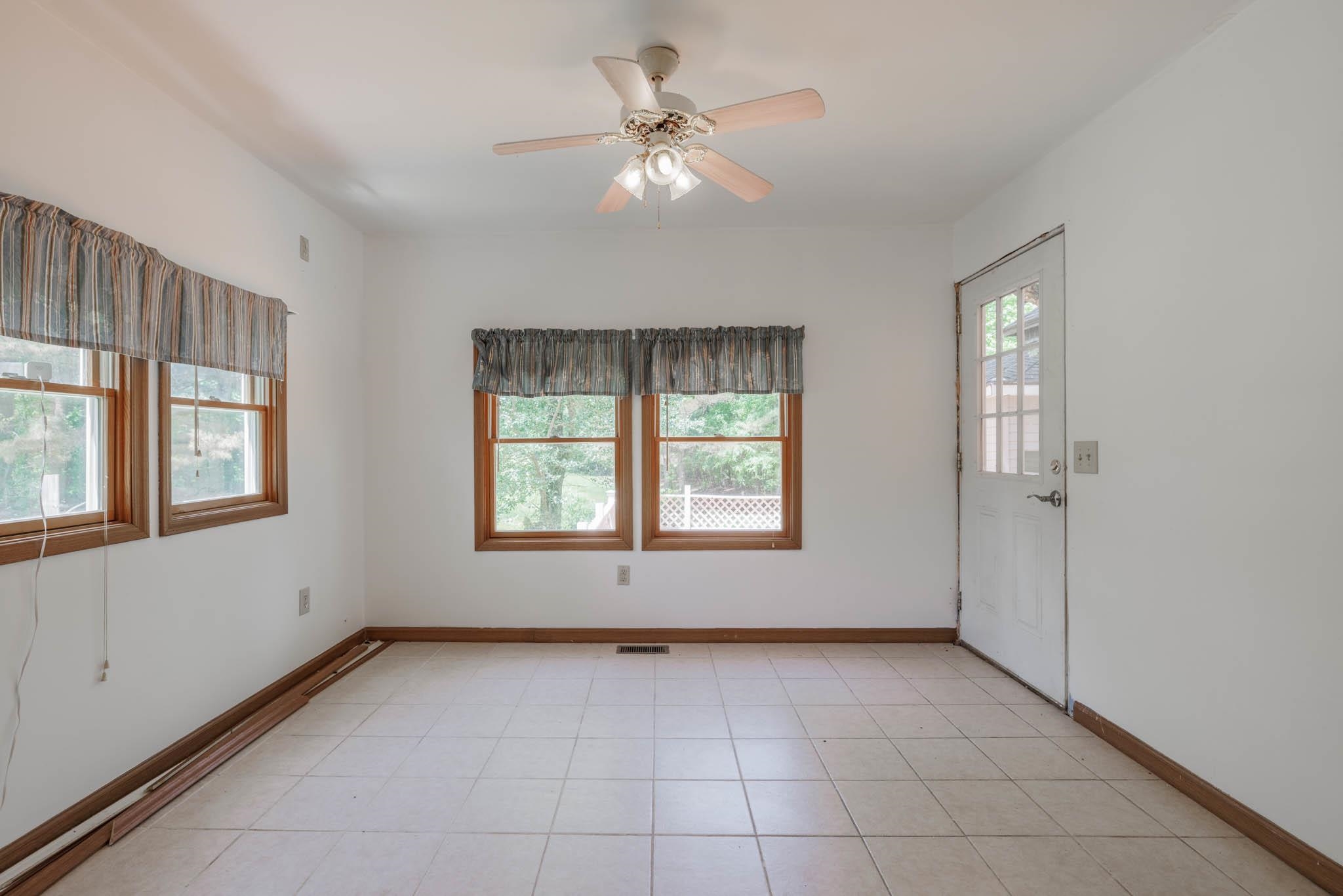 520 Concord Church Road, Hawesville, Kentucky 42348, 3 Bedrooms Bedrooms, ,3 BathroomsBathrooms,Single Family Residence,For Sale,Concord Church Road,89634