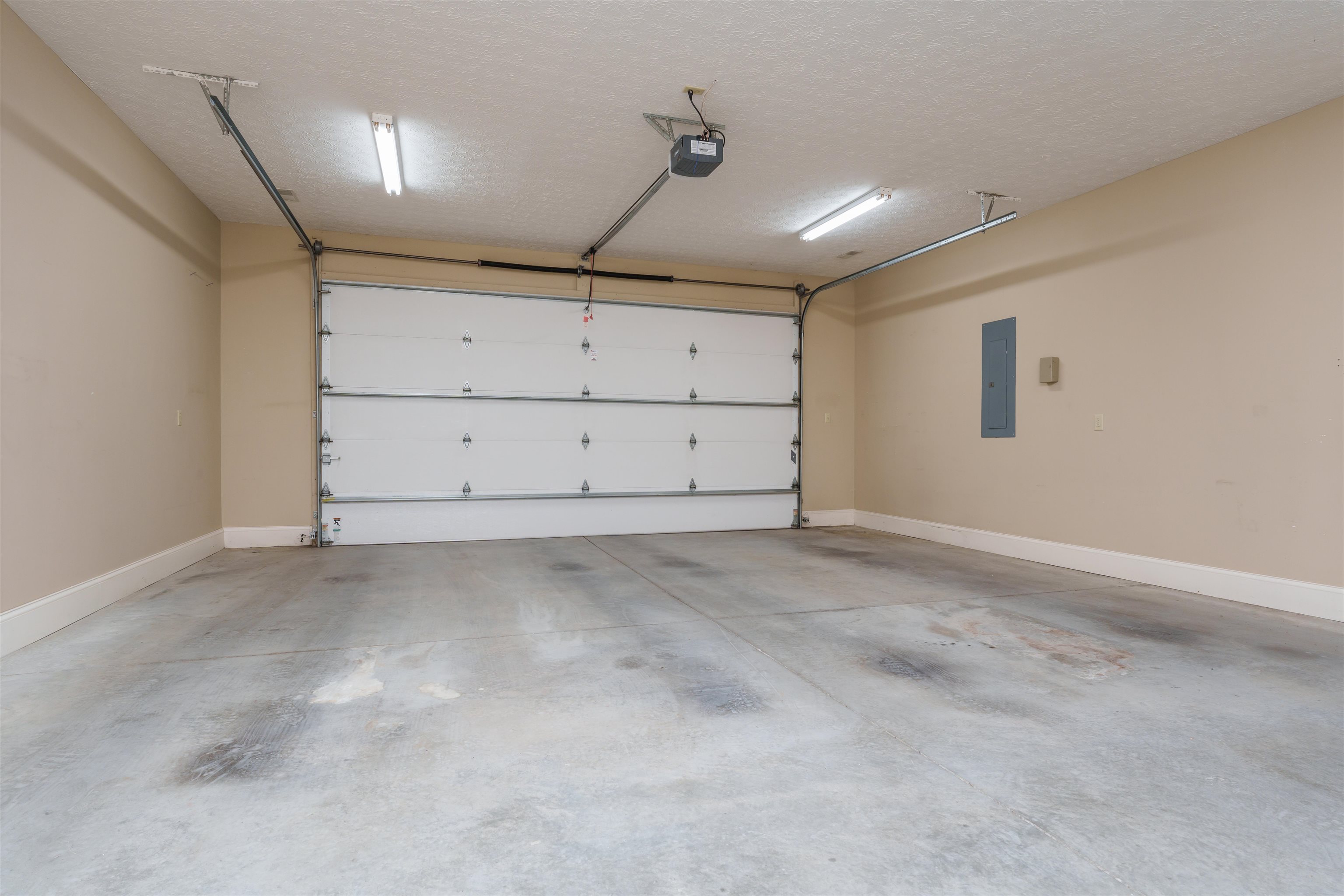 2334 Ford Ave, Owensboro, Kentucky 42301, 4 Bedrooms Bedrooms, ,3 BathroomsBathrooms,Single Family Residence,For Sale,Ford Ave,89636