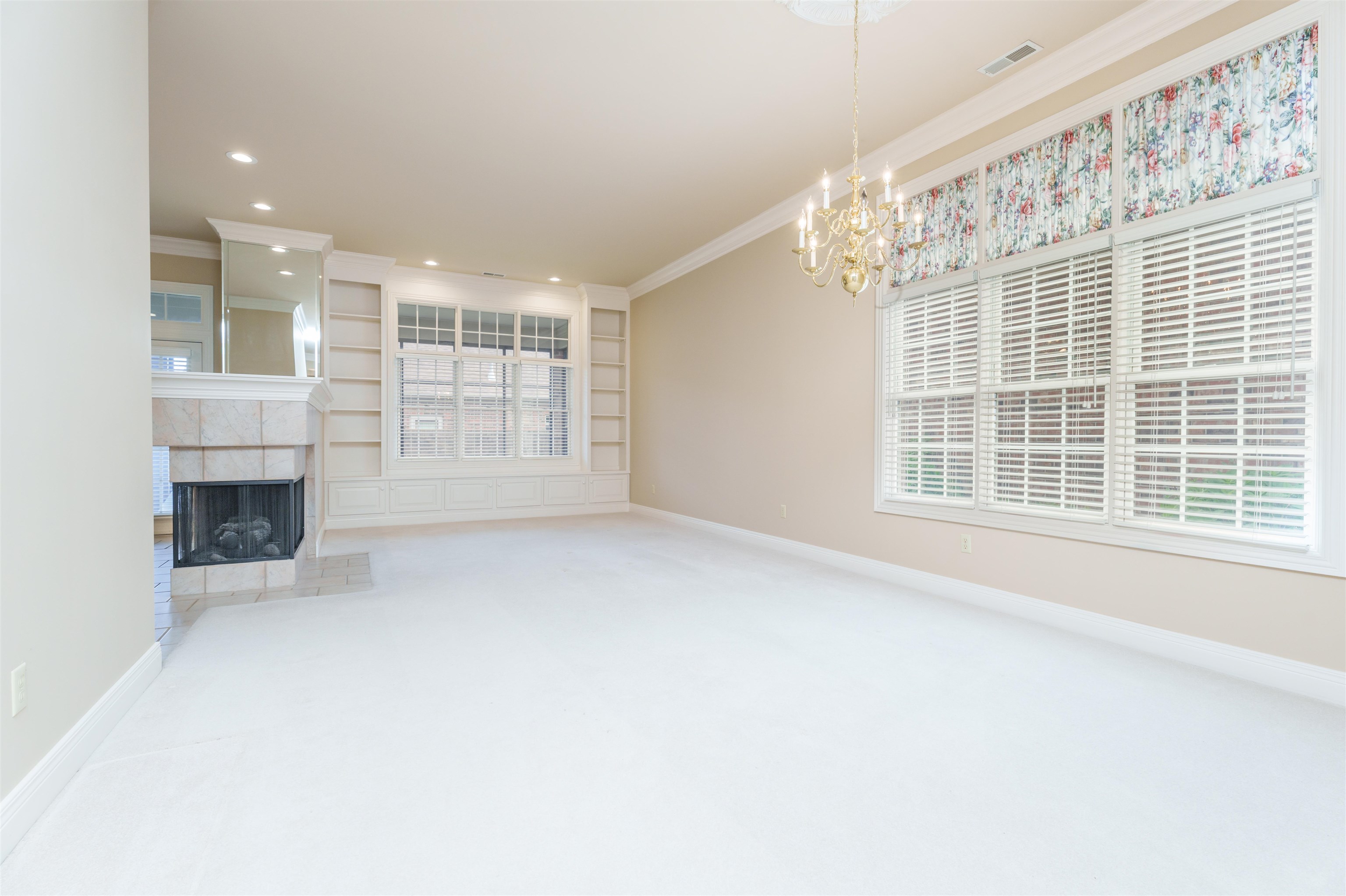 2334 Ford Ave, Owensboro, Kentucky 42301, 4 Bedrooms Bedrooms, ,3 BathroomsBathrooms,Single Family Residence,For Sale,Ford Ave,89636