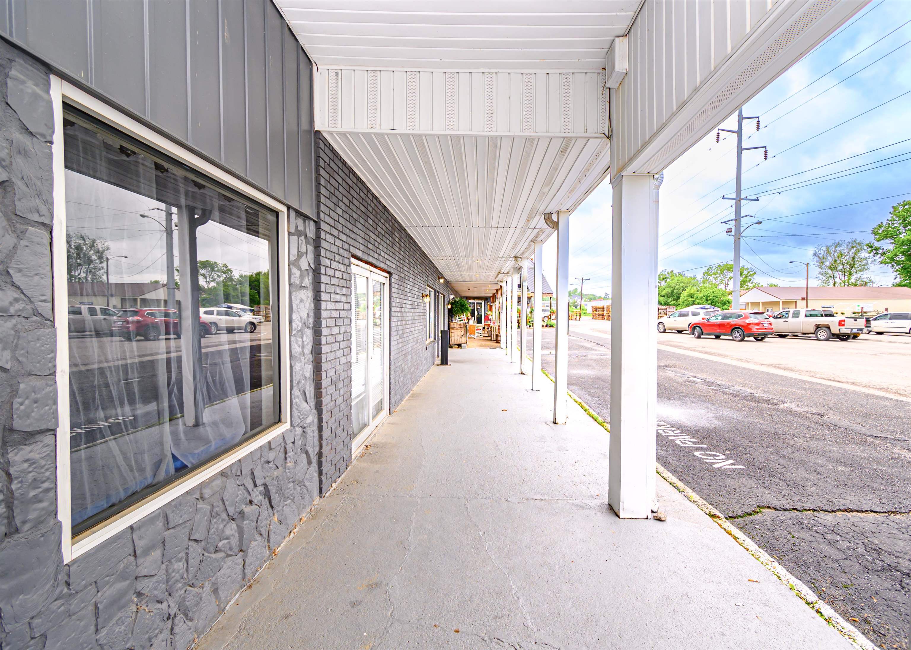 30 Big John Drive, Greenville, Kentucky 42345, ,Mixed Use,For Sale,Big John Drive,89638