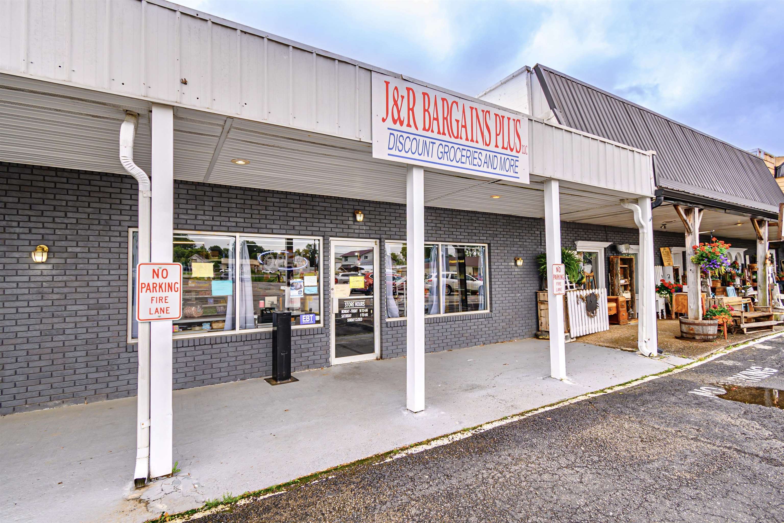 30 Big John Drive, Greenville, Kentucky 42345, ,Mixed Use,For Sale,Big John Drive,89638